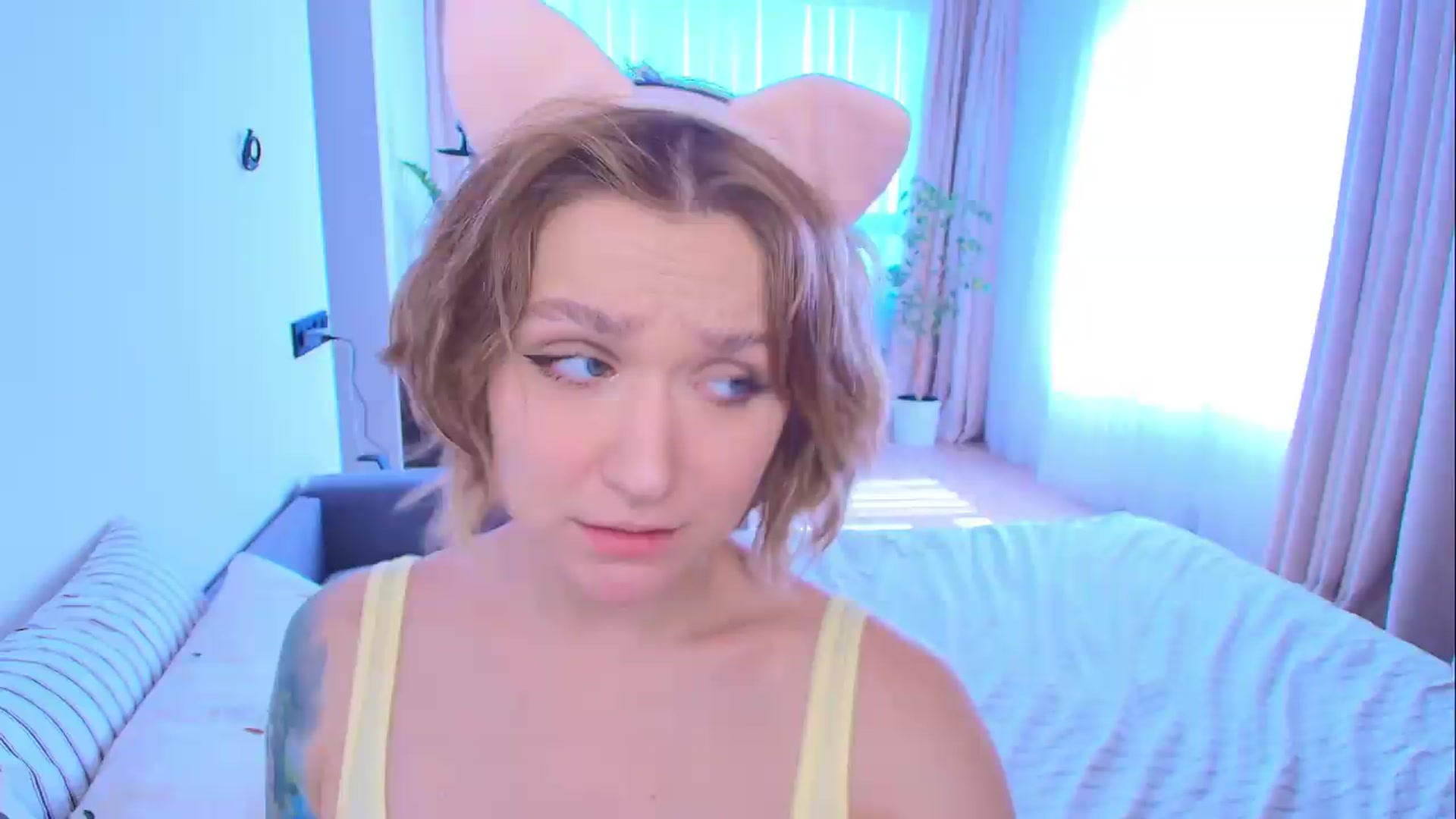 Gallery image thumbnail from Kota_sky's myfreecams stream on, 08/31/2026, 06:27 image 16 of 20