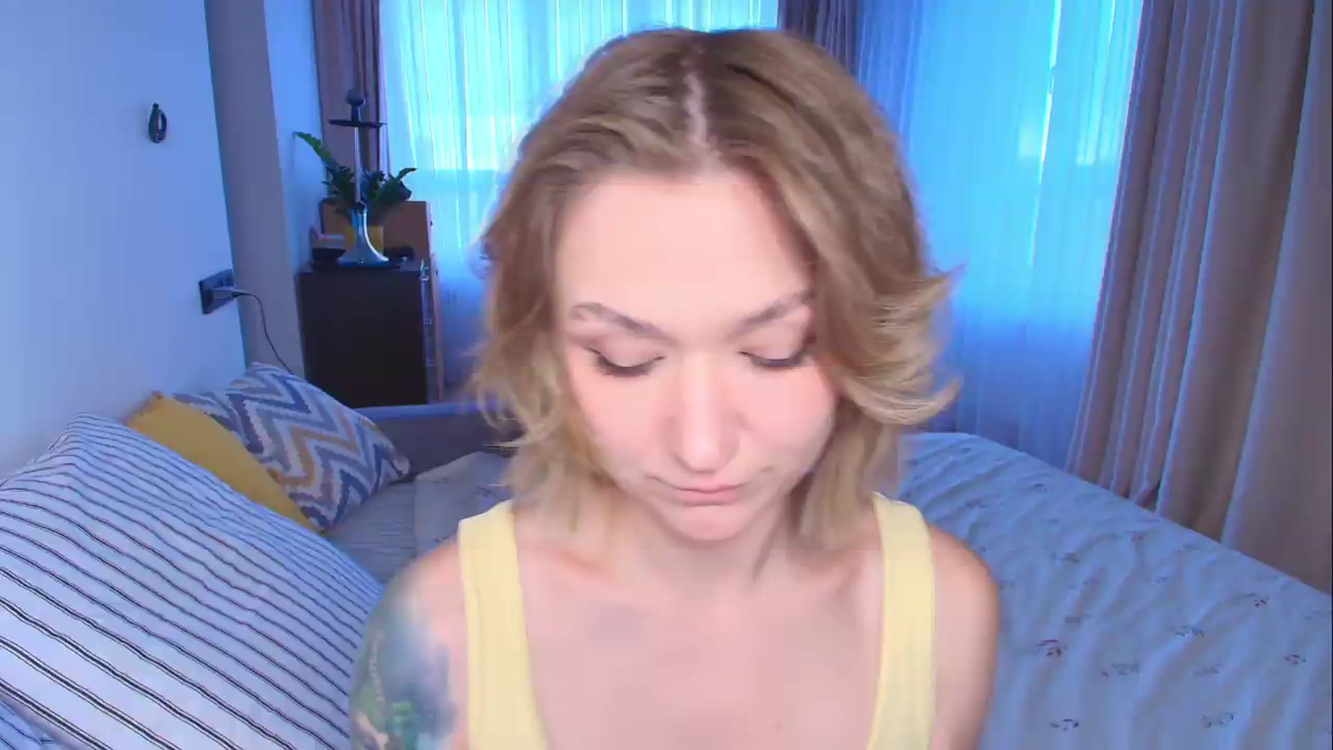 Gallery image thumbnail from Kota_sky's myfreecams stream on, 09/01/2026, 03:16 image 10 of 20