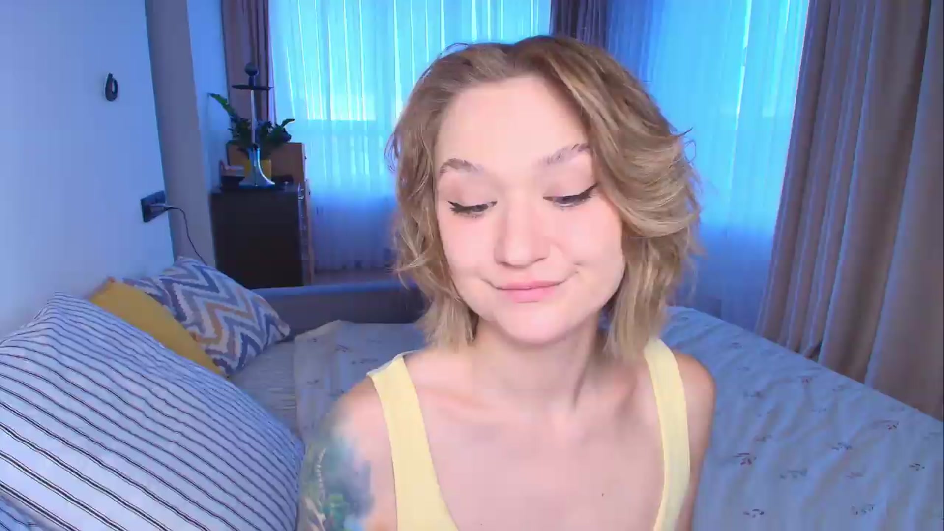 Gallery image thumbnail from Kota_sky's myfreecams stream on, 09/01/2026, 03:16 image 16 of 20