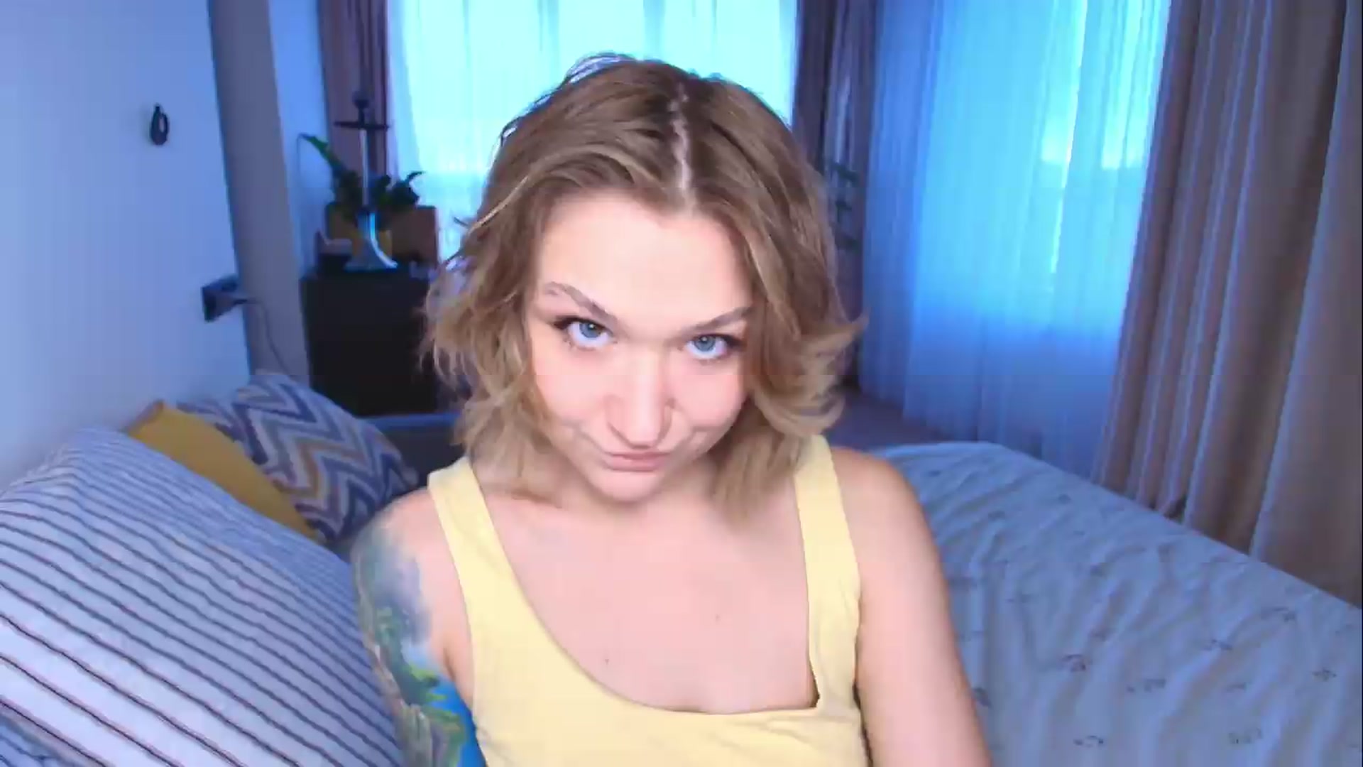 Gallery image thumbnail from Kota_sky's myfreecams stream on, 09/01/2026, 03:16 image 11 of 20