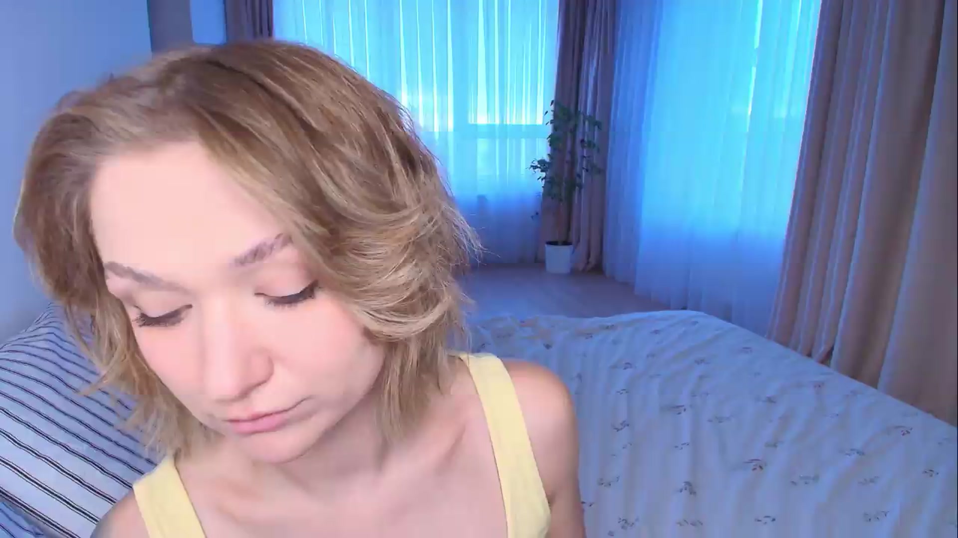 Gallery image thumbnail from Kota_sky's myfreecams stream on, 09/01/2026, 03:16 image 14 of 20