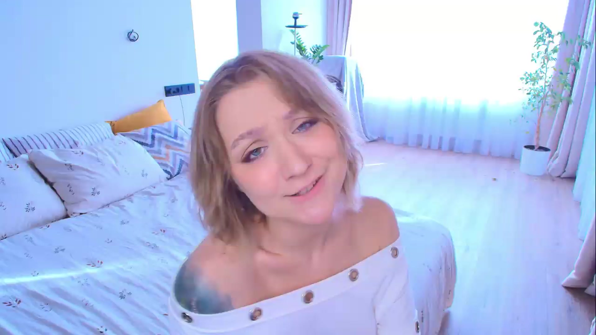 Gallery image thumbnail from Kota_sky's myfreecams stream on, 09/08/2026, 03:27 image 9 of 20