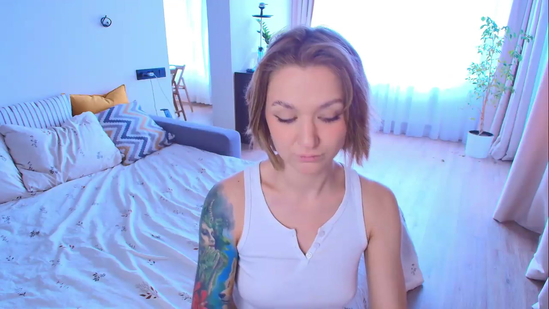 Gallery image thumbnail from Kota_sky's myfreecams stream on, 09/09/2026, 04:34 image 11 of 20