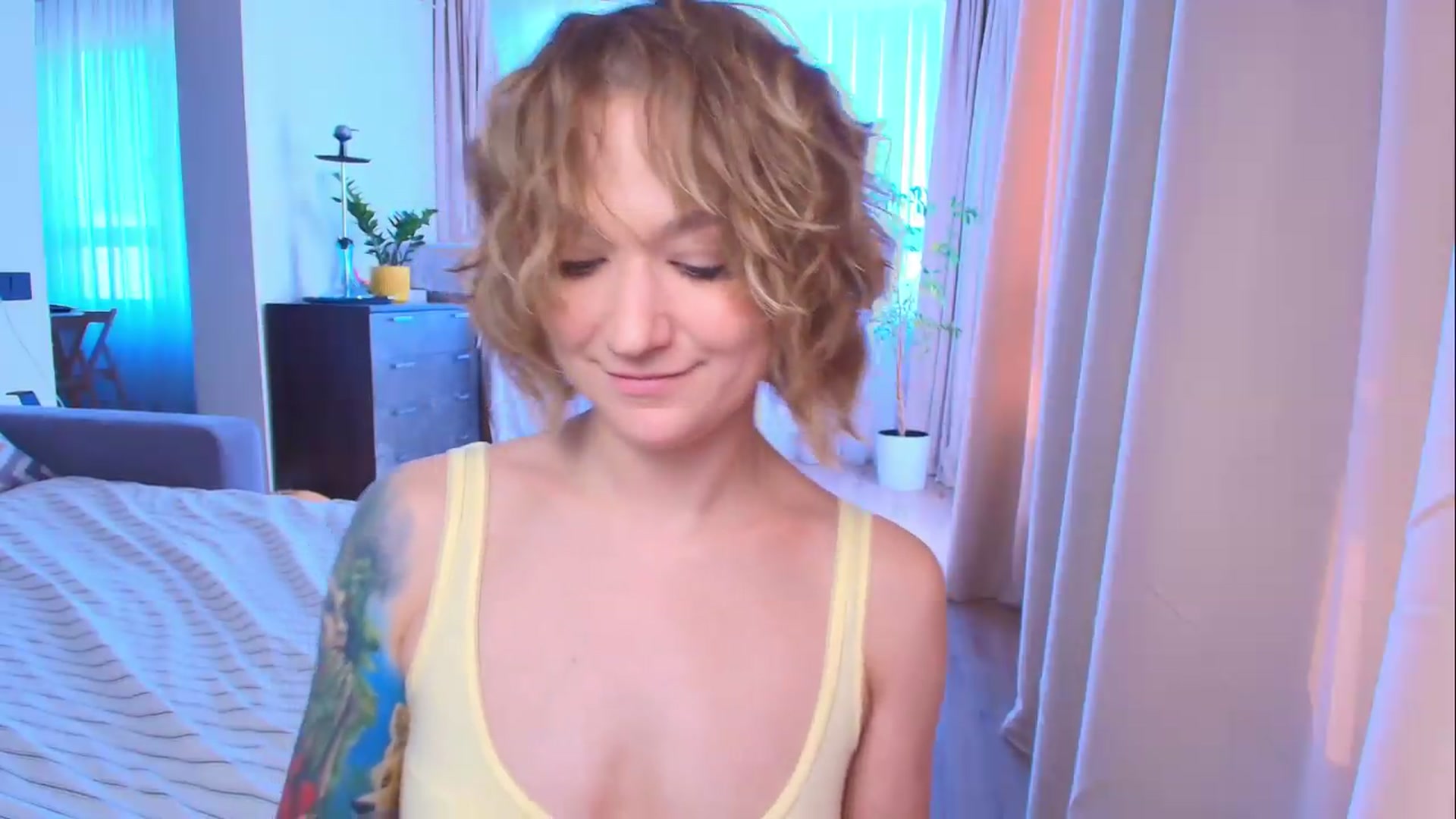 Gallery image thumbnail from Kota_sky's myfreecams stream on, 09/10/2026, 06:23 image 14 of 20