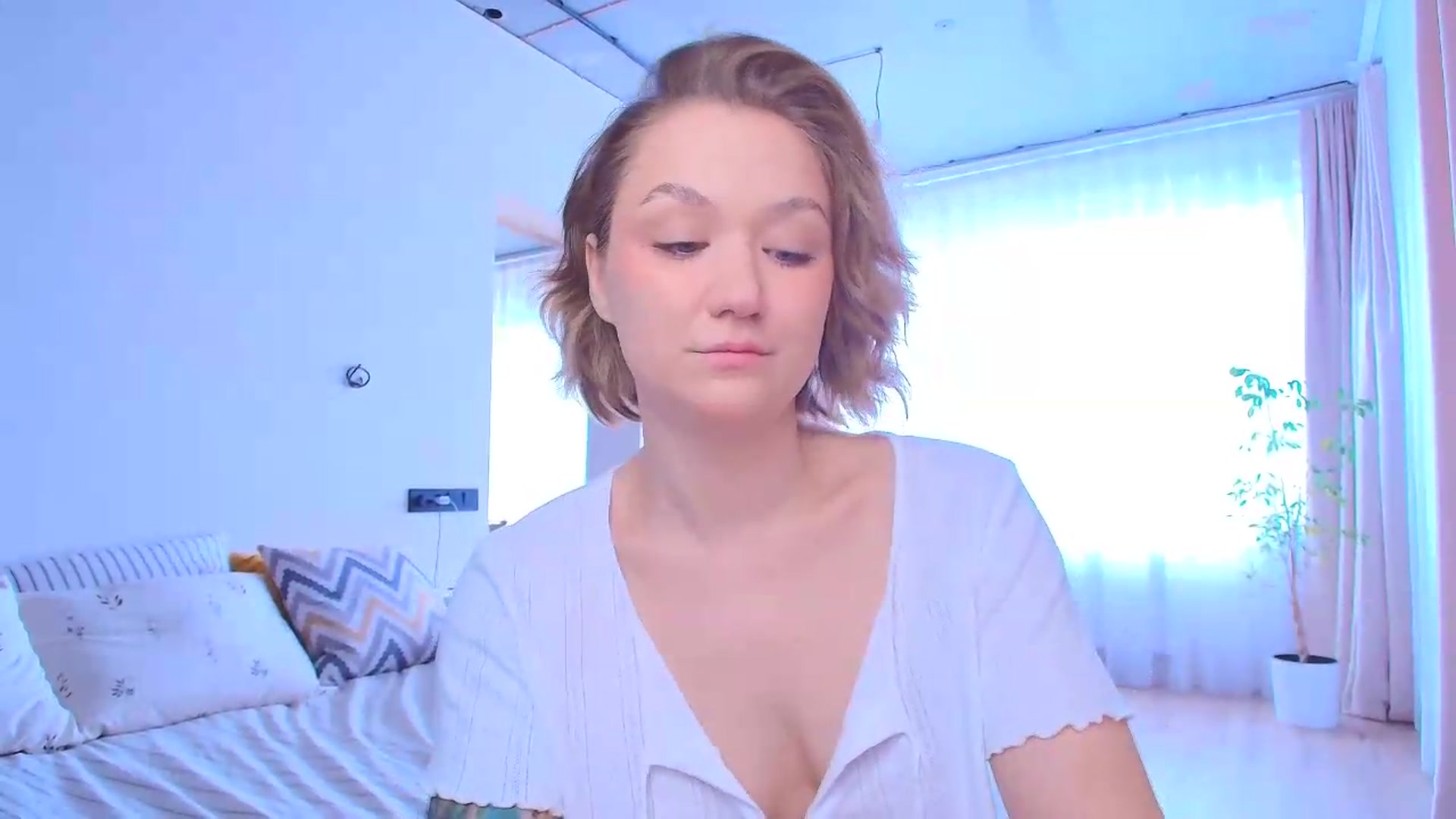 Gallery image thumbnail from Kota_sky's myfreecams stream on, 09/11/2026, 03:26 image 8 of 20