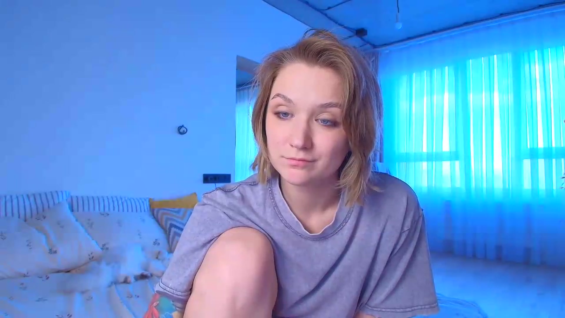 Gallery image thumbnail from Kota_sky's myfreecams stream on, 09/14/2026, 11:05 image 16 of 20