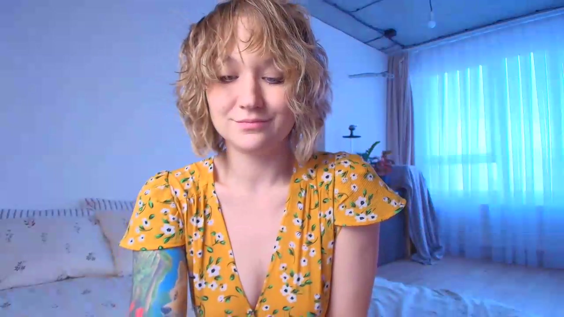 Gallery image thumbnail from Kota_sky's myfreecams stream on, 09/15/2026, 04:34 image 15 of 20