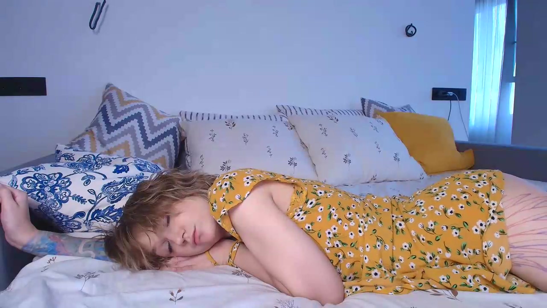 Gallery image thumbnail from Kota_sky's myfreecams stream on, 09/15/2026, 06:19 image 2 of 20
