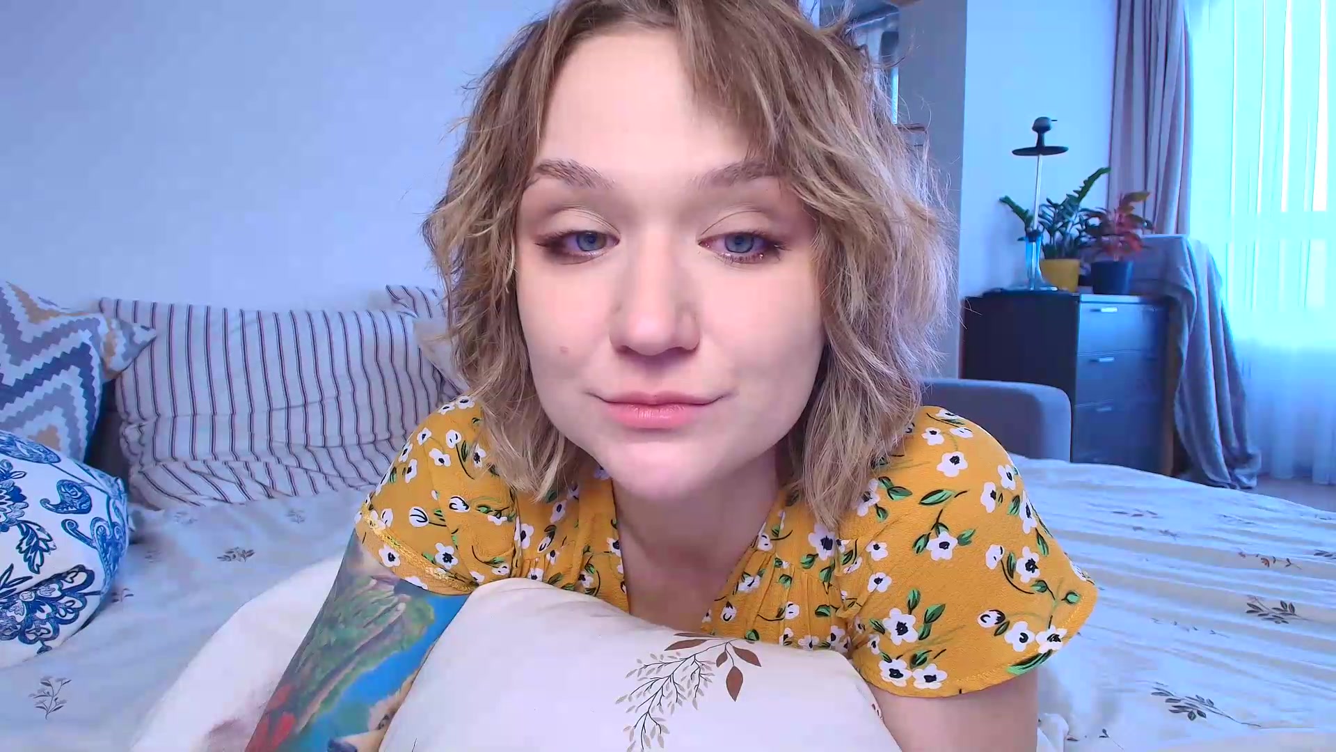 Gallery image thumbnail from Kota_sky's myfreecams stream on, 09/15/2026, 06:19 image 19 of 20