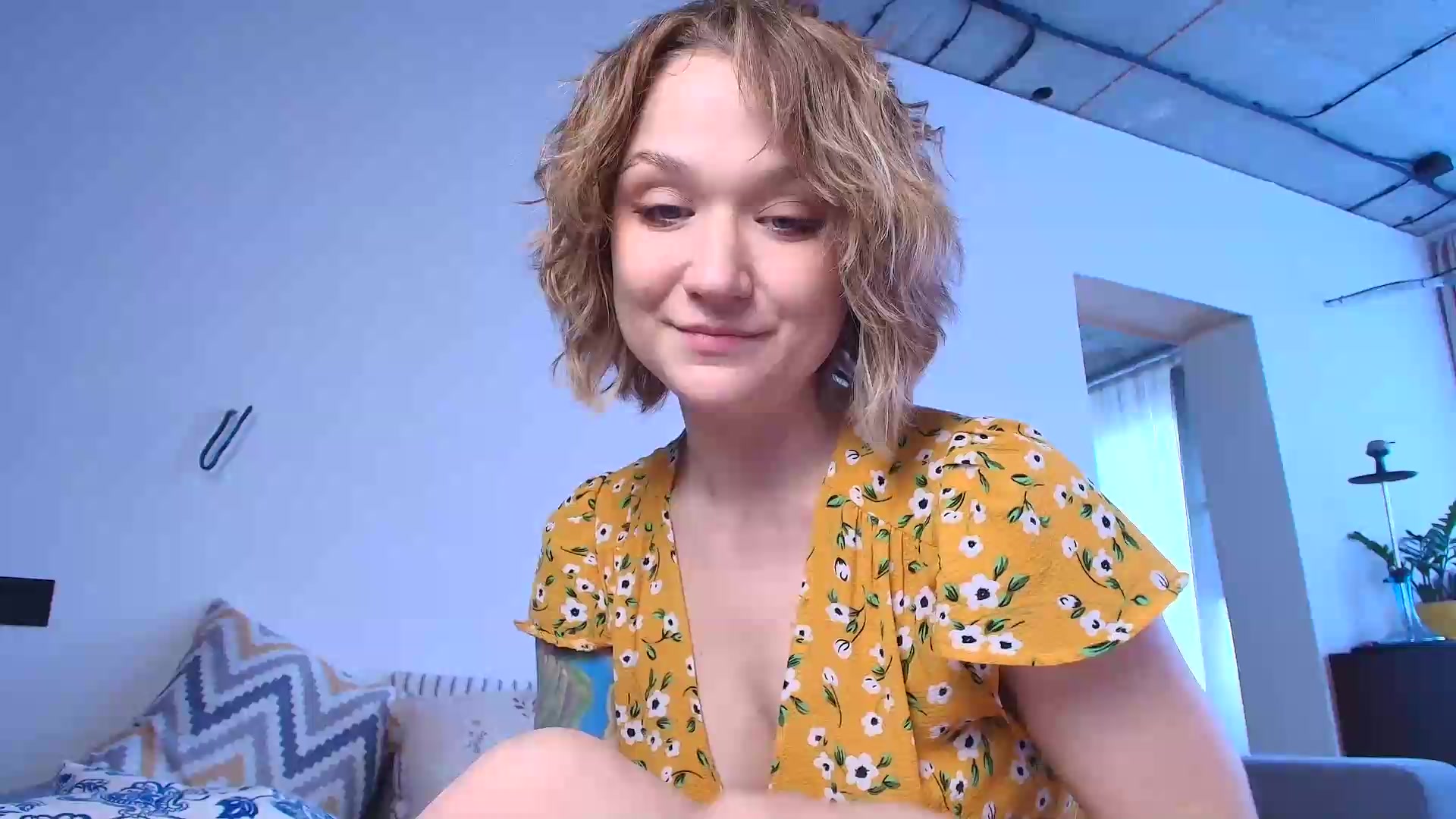 Gallery image thumbnail from Kota_sky's myfreecams stream on, 09/15/2026, 06:19 image 16 of 20