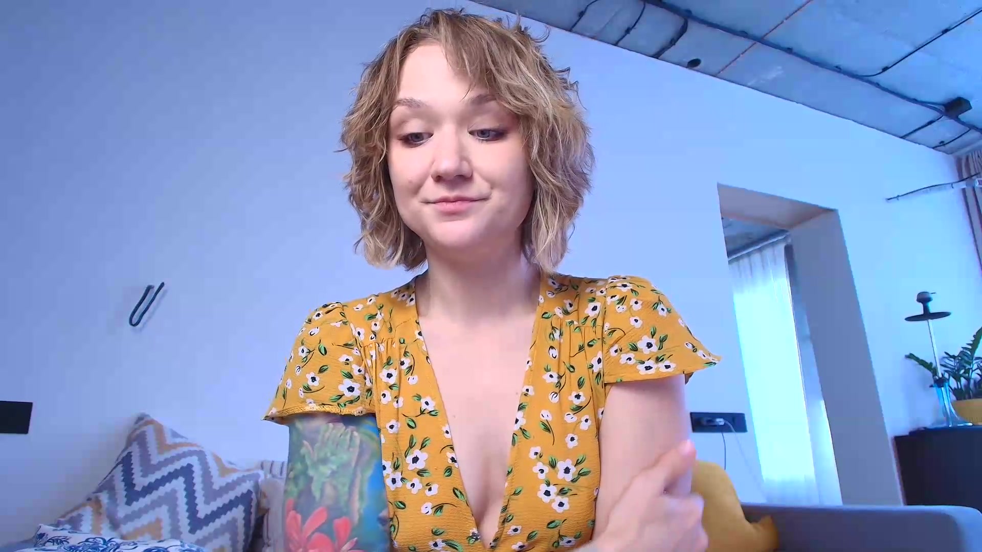 Gallery image thumbnail from Kota_sky's myfreecams stream on, 09/15/2026, 06:19 image 18 of 20