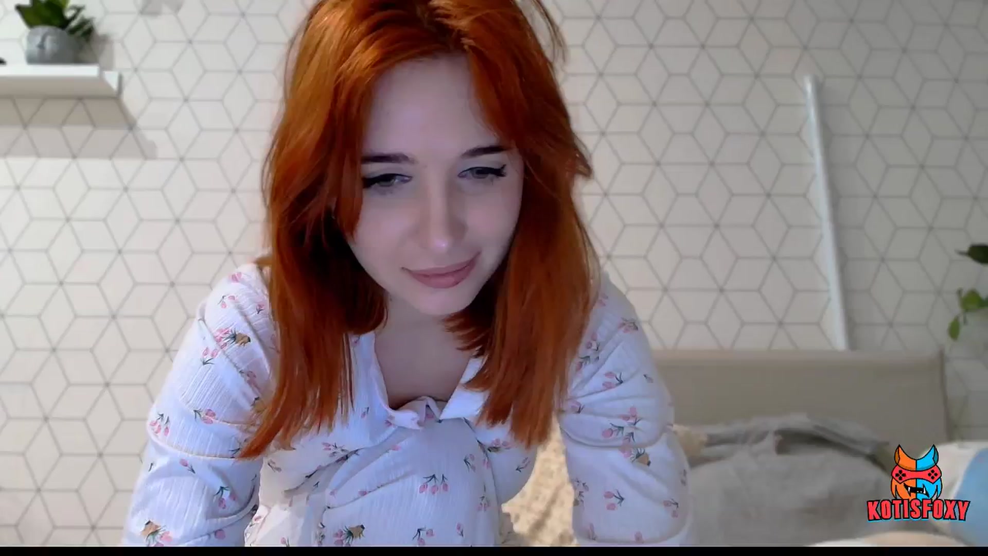 Gallery image thumbnail from KotisFoxy's myfreecams stream on, 11/15/2024, 20:39 image 9 of 20