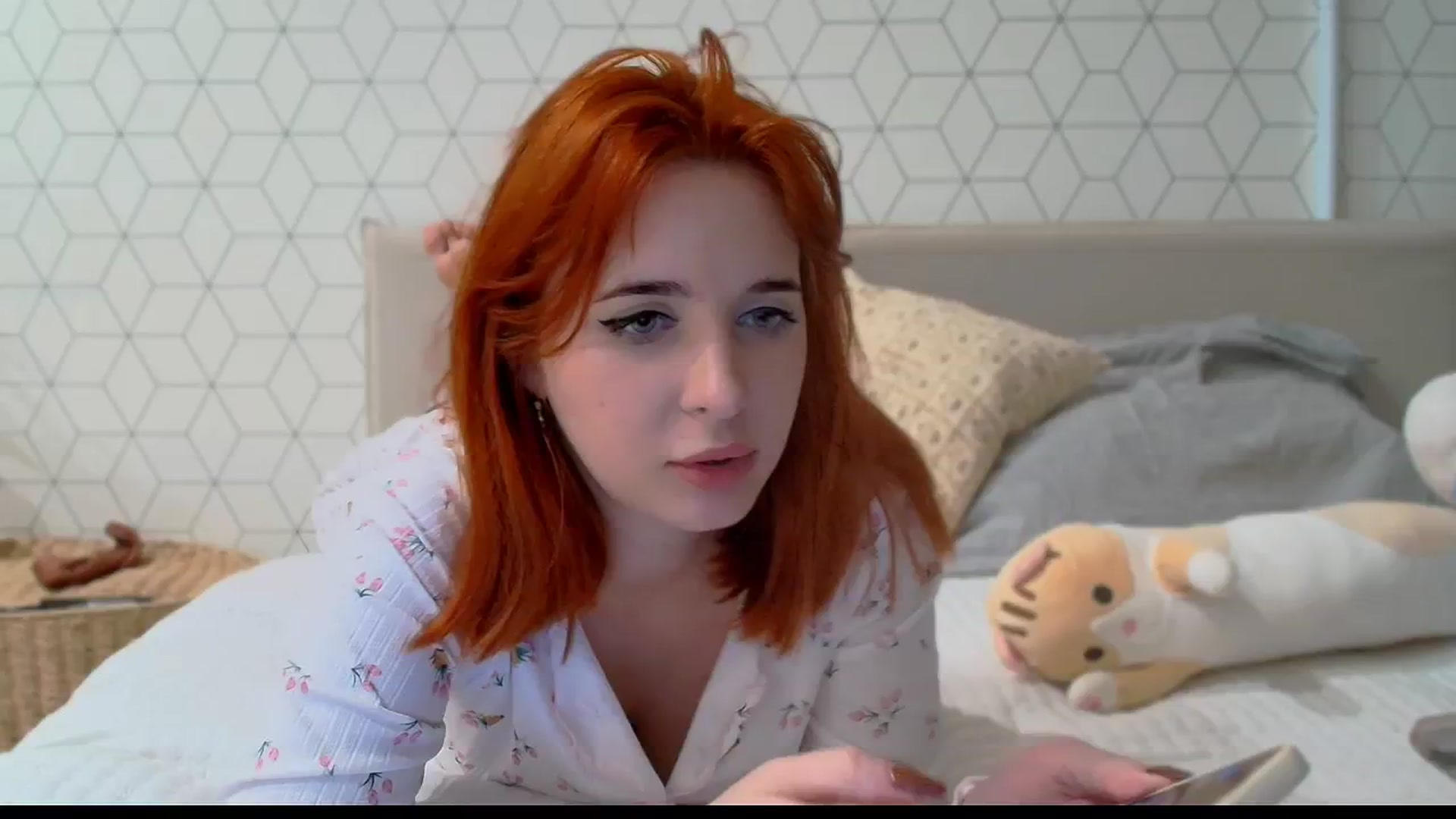 Gallery image thumbnail from KotisFoxy's myfreecams stream on, 11/15/2024, 20:39 image 5 of 20
