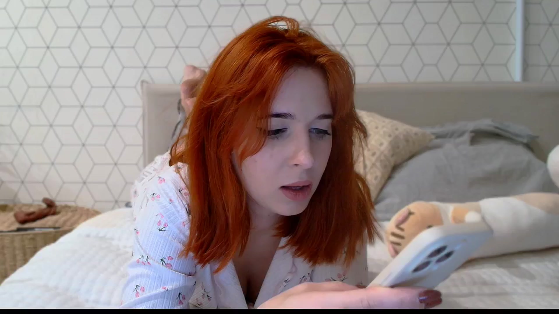 Gallery image thumbnail from KotisFoxy's myfreecams stream on, 11/15/2024, 20:39 image 4 of 20