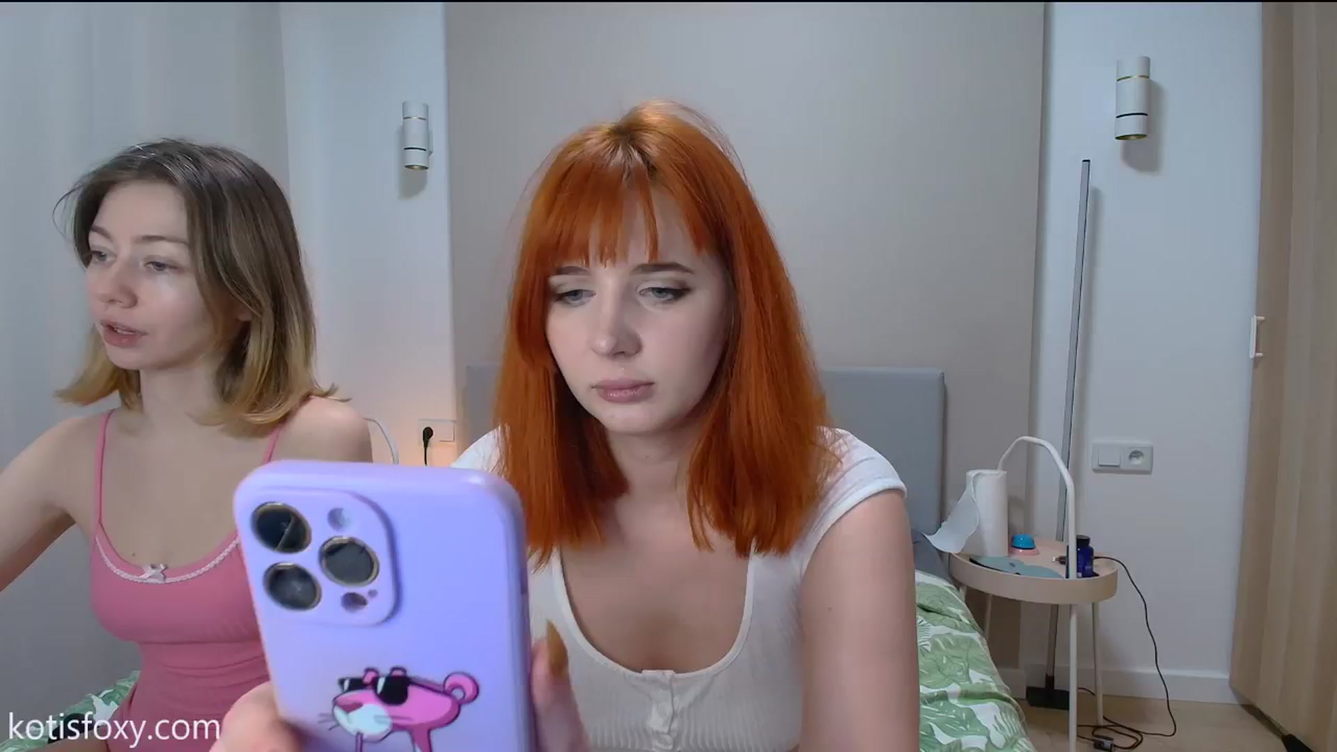 Gallery image thumbnail from KotisFoxy's myfreecams stream on, 12/04/2024, 18:27 image 15 of 20