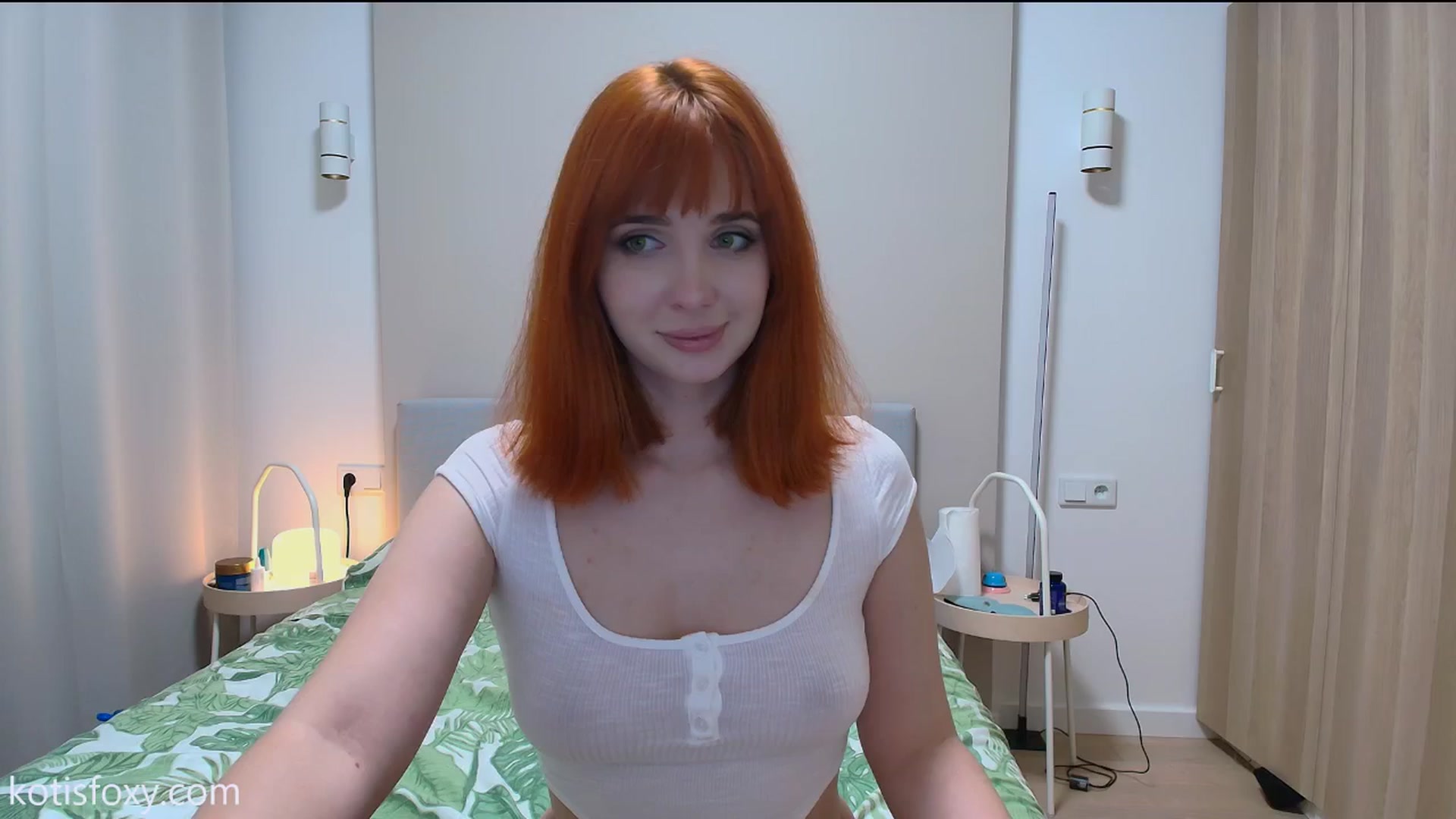 Gallery image thumbnail from KotisFoxy's myfreecams stream on, 12/04/2024, 18:27 image 2 of 20