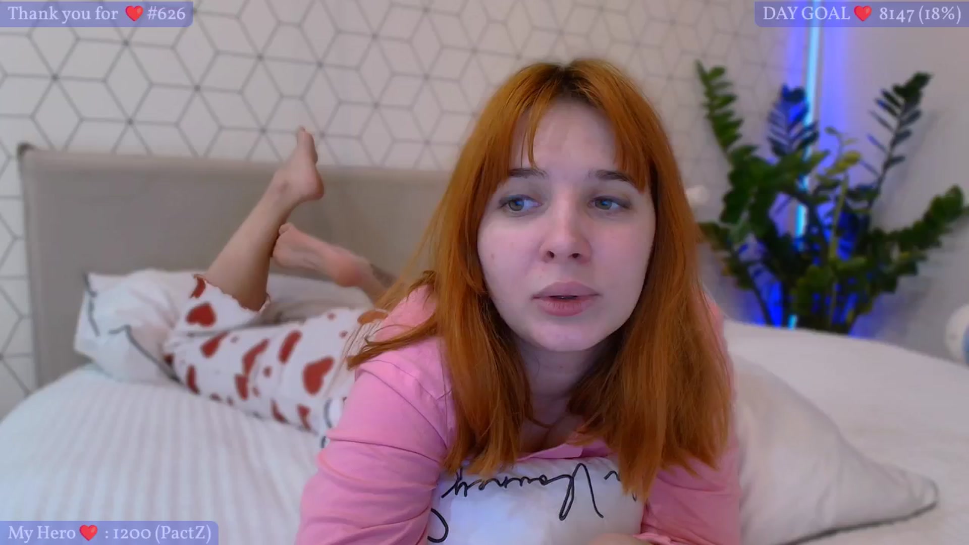 Gallery image thumbnail from KotisFoxy's myfreecams stream on, 01/06/2025, 17:15 image 20 of 20