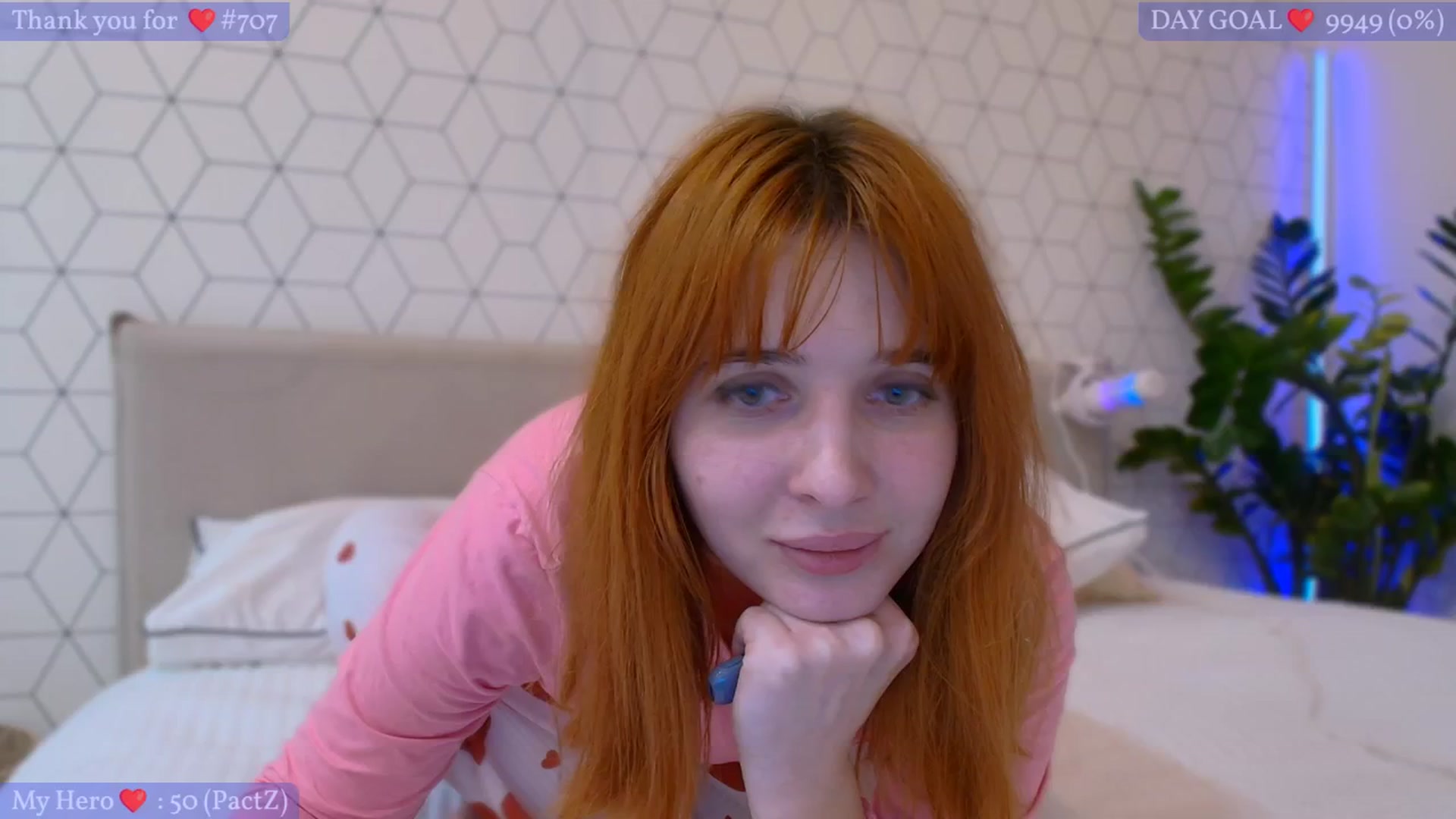 Gallery image thumbnail from KotisFoxy's myfreecams stream on, 01/06/2025, 17:15 image 4 of 20