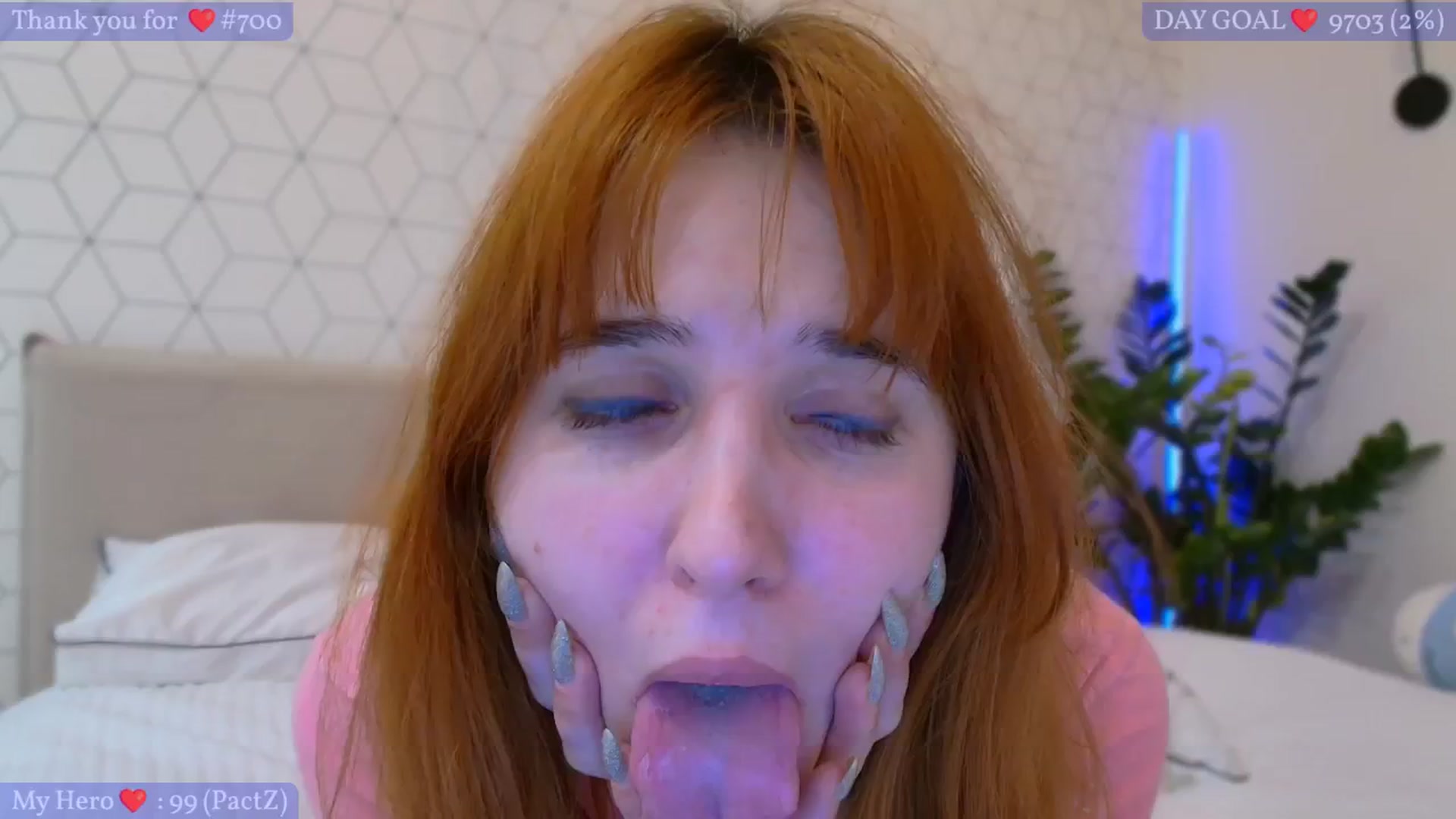 Gallery image thumbnail from KotisFoxy's myfreecams stream on, 01/06/2025, 17:15 image 7 of 20