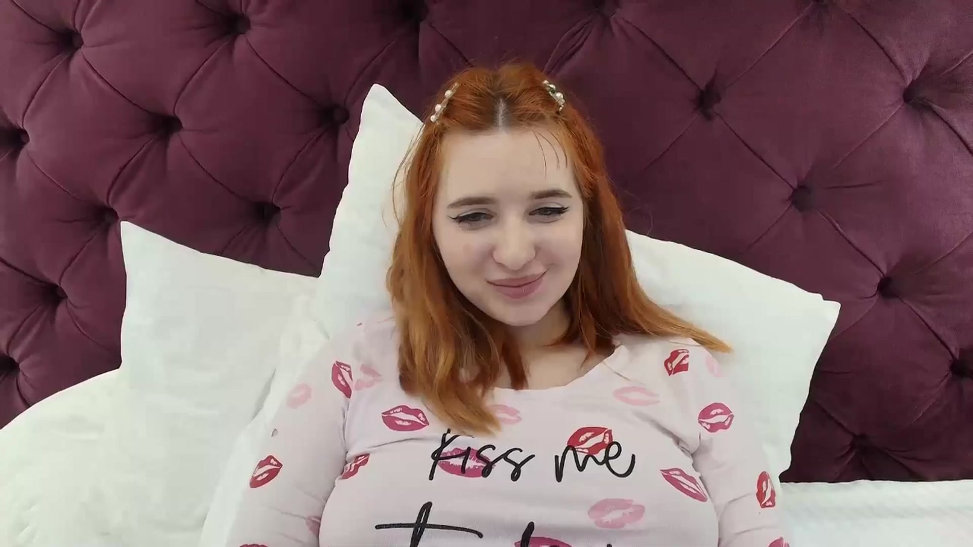 Gallery image thumbnail from KotisFoxy's myfreecams stream on, 03/06/2025, 01:31 image 11 of 20
