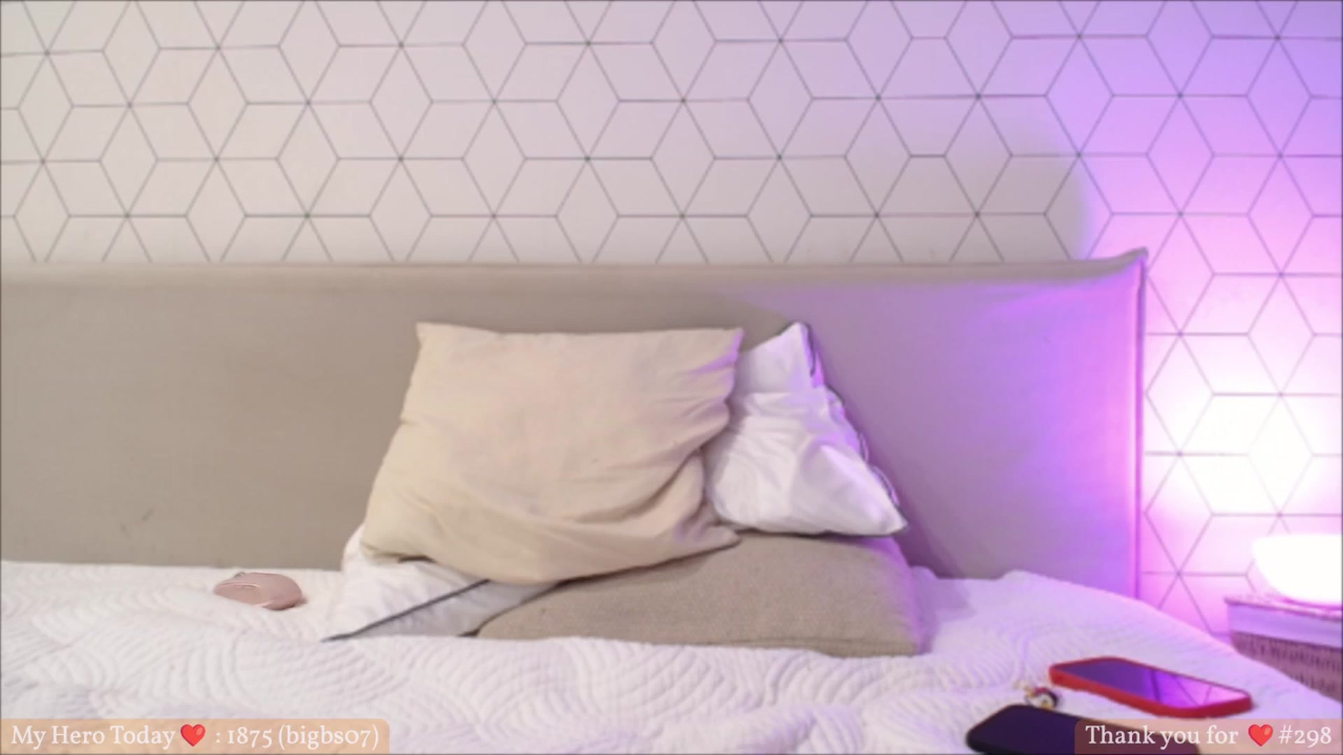 Gallery image thumbnail from KotisFoxy's myfreecams stream on, 03/25/2025, 20:43 image 4 of 20