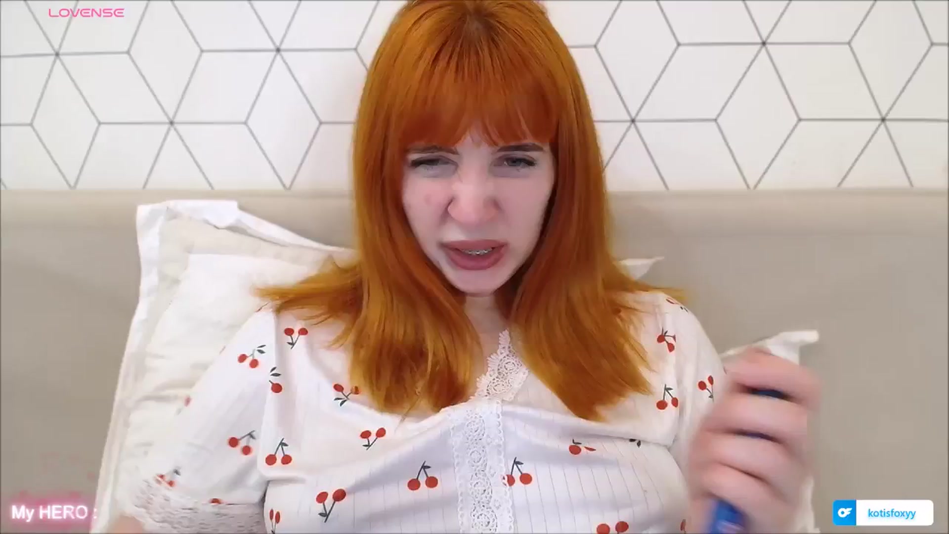 Gallery image thumbnail from KotisFoxy's myfreecams stream on, 04/02/2025, 21:02 image 3 of 20