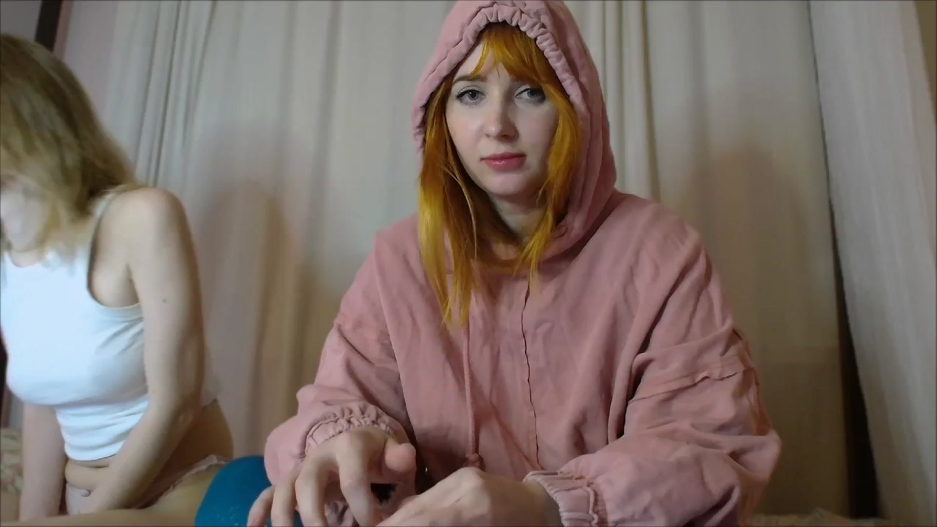Gallery image thumbnail from KotisFoxy's myfreecams stream on, 05/05/2025, 24:00 image 19 of 20