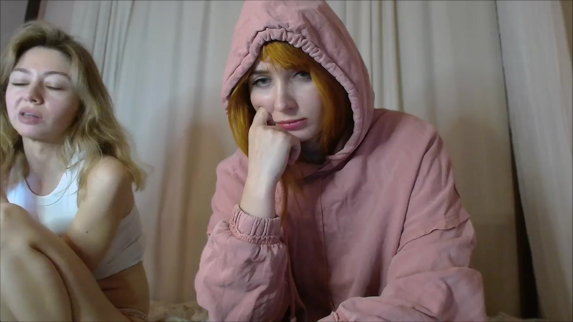Gallery image thumbnail from KotisFoxy's myfreecams stream on, 05/05/2025, 24:00 image 4 of 20