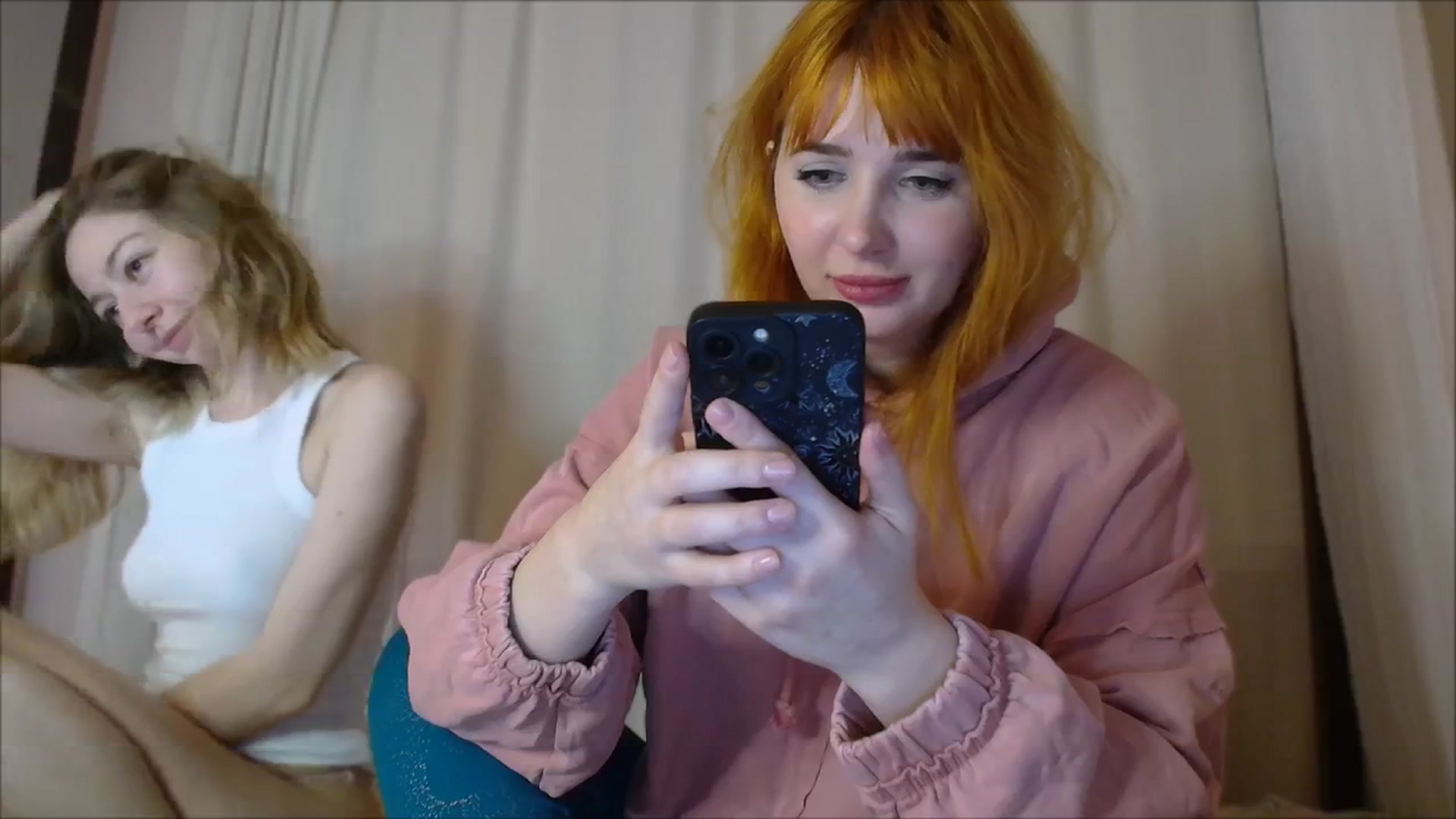 Gallery image thumbnail from KotisFoxy's myfreecams stream on, 05/05/2025, 24:12 image 8 of 20