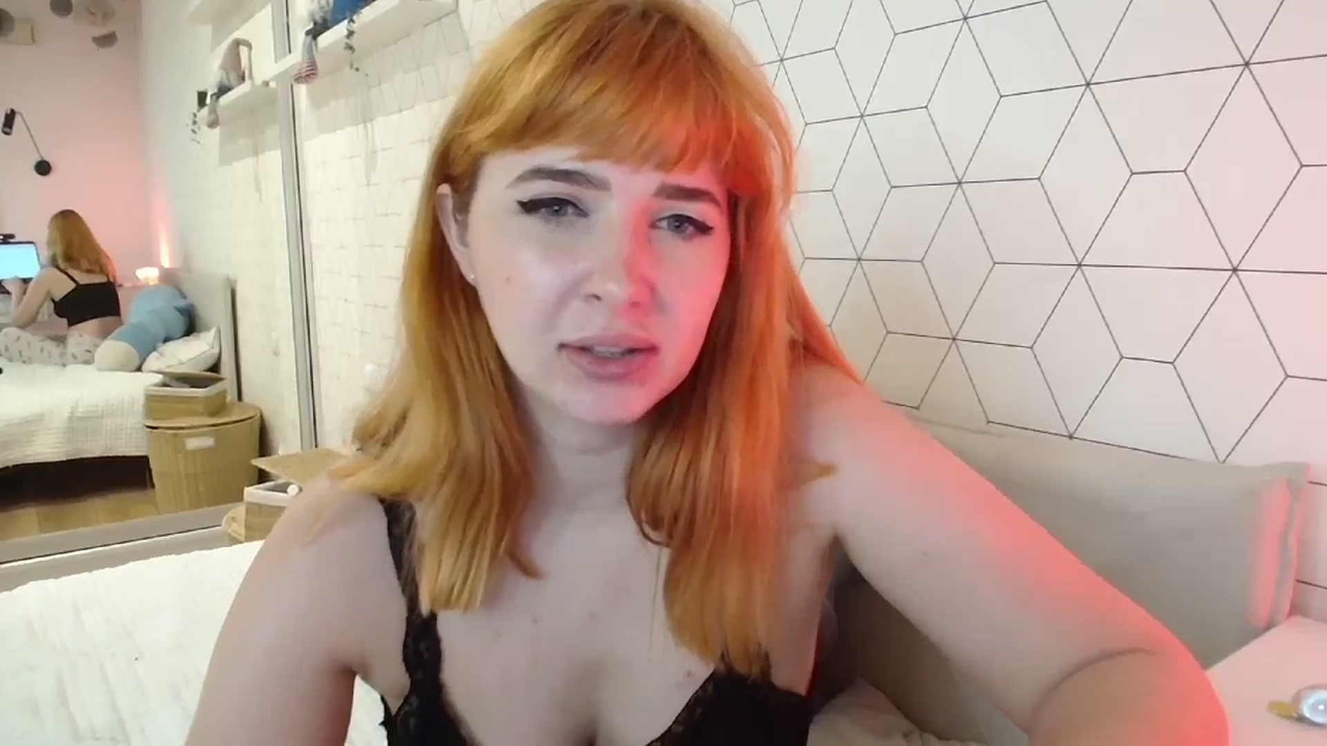 Gallery image thumbnail from KotisFoxy's myfreecams stream on, 06/08/2025, 21:31 image 11 of 20