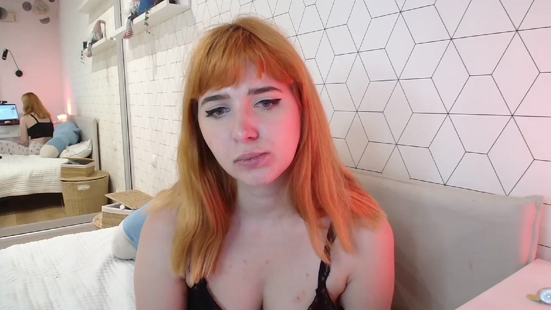 Gallery image thumbnail from KotisFoxy's myfreecams stream on, 06/08/2025, 21:31 image 13 of 20