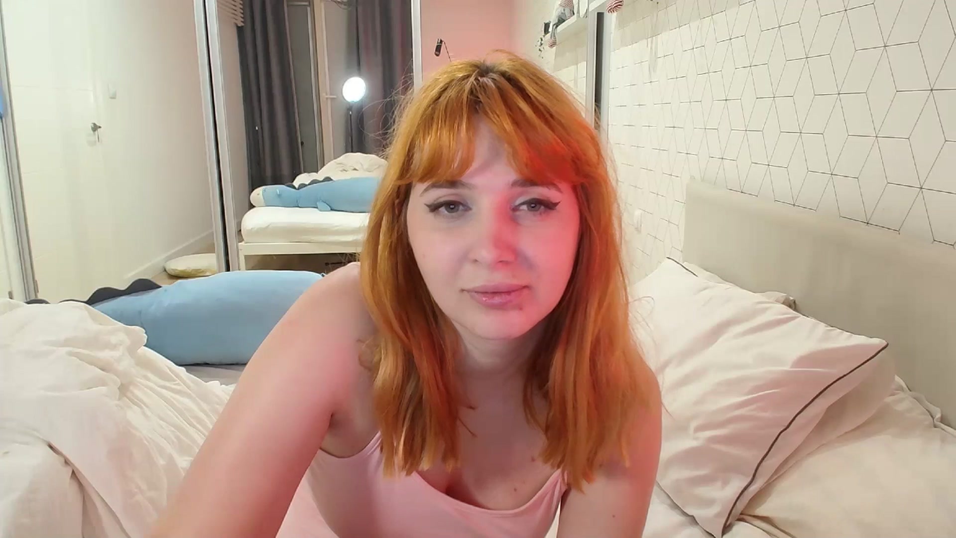 Gallery image thumbnail from KotisFoxy's myfreecams stream on, 06/10/2025, 22:28 image 11 of 20