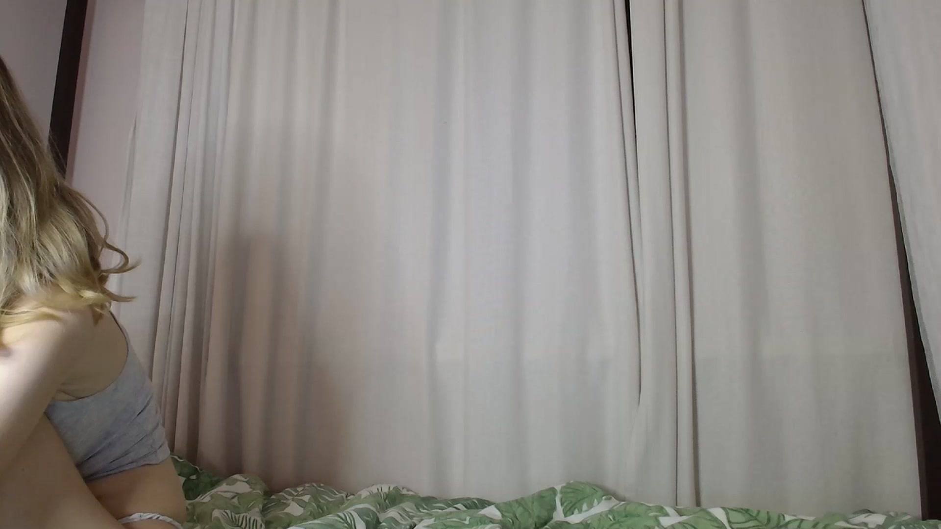 Gallery image thumbnail from KotisFoxy's myfreecams stream on, 06/14/2025, 24:37 image 1 of 20