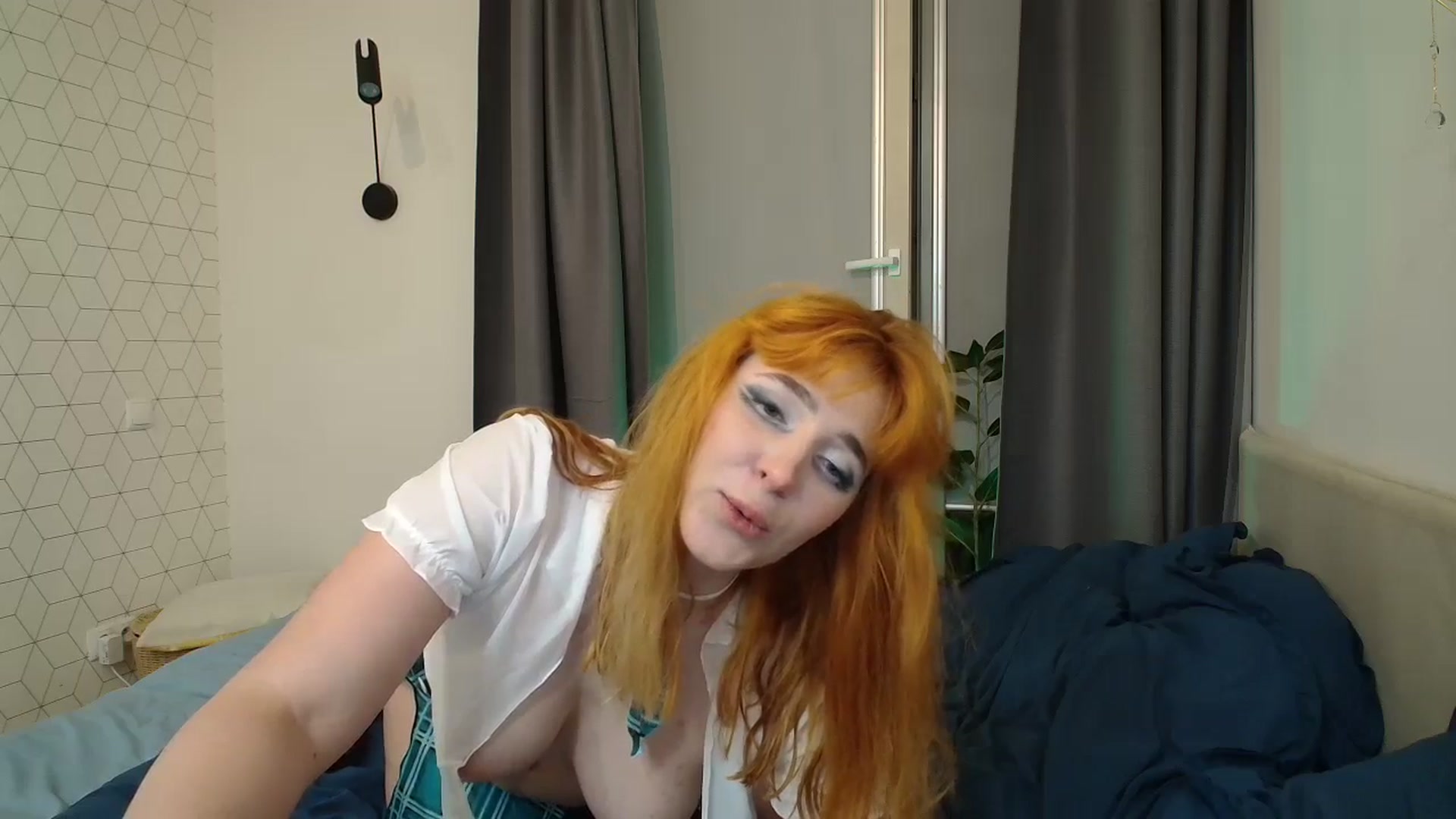 Gallery image thumbnail from KotisFoxy's myfreecams stream on, 07/08/2025, 21:12 image 12 of 20