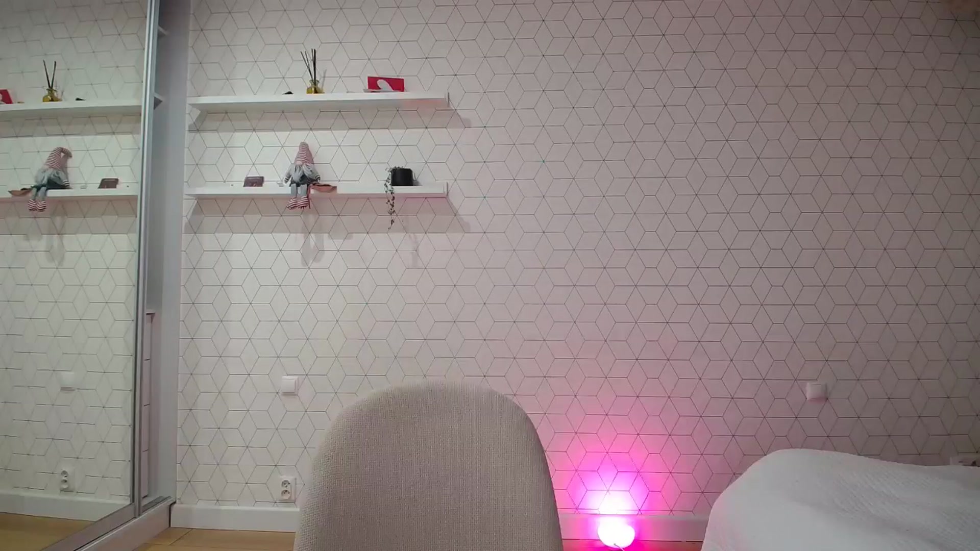 Gallery image thumbnail from KotisFoxy's myfreecams stream on, 07/09/2025, 20:31 image 12 of 20