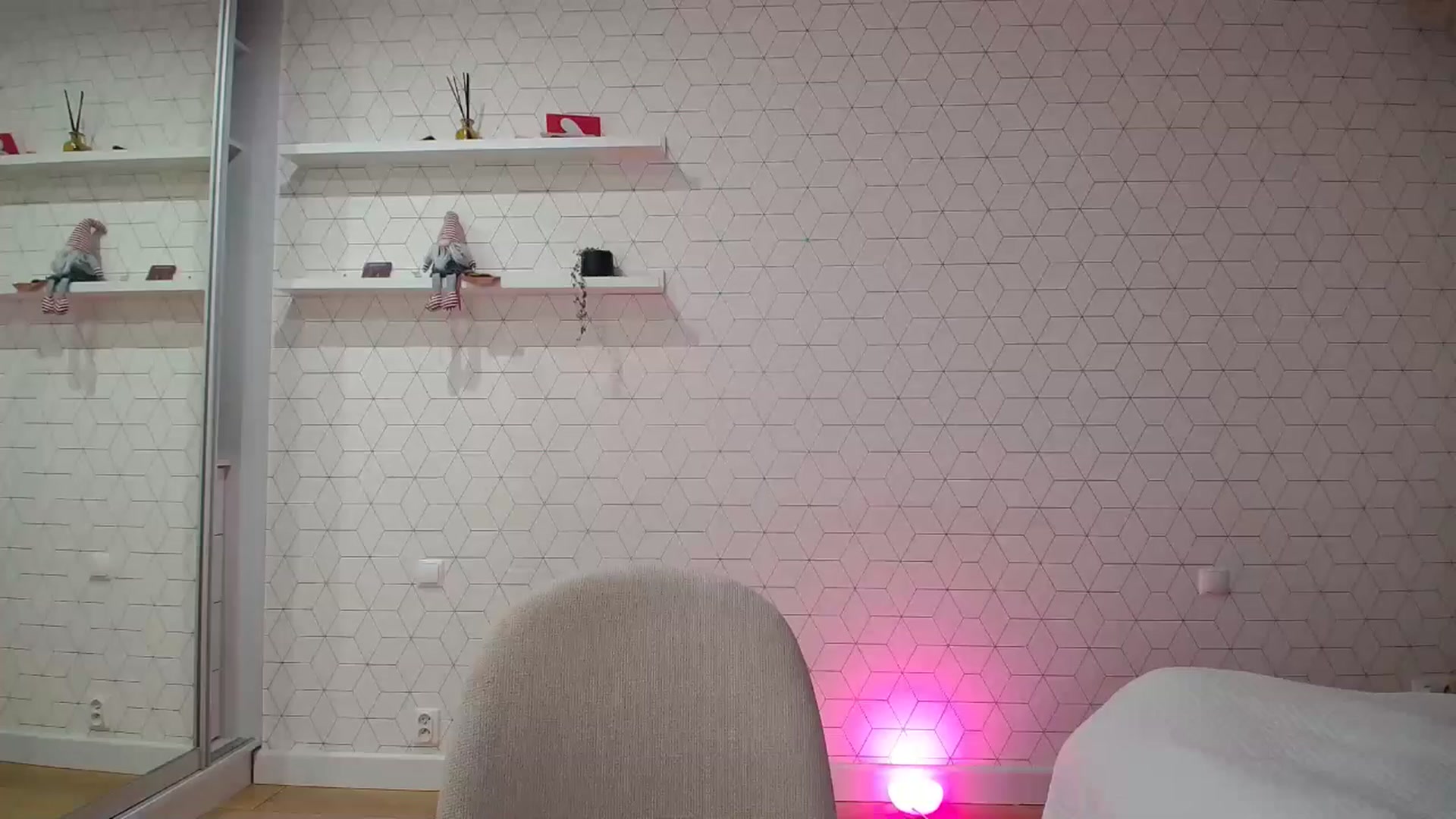 Gallery image thumbnail from KotisFoxy's myfreecams stream on, 07/09/2025, 20:31 image 13 of 20