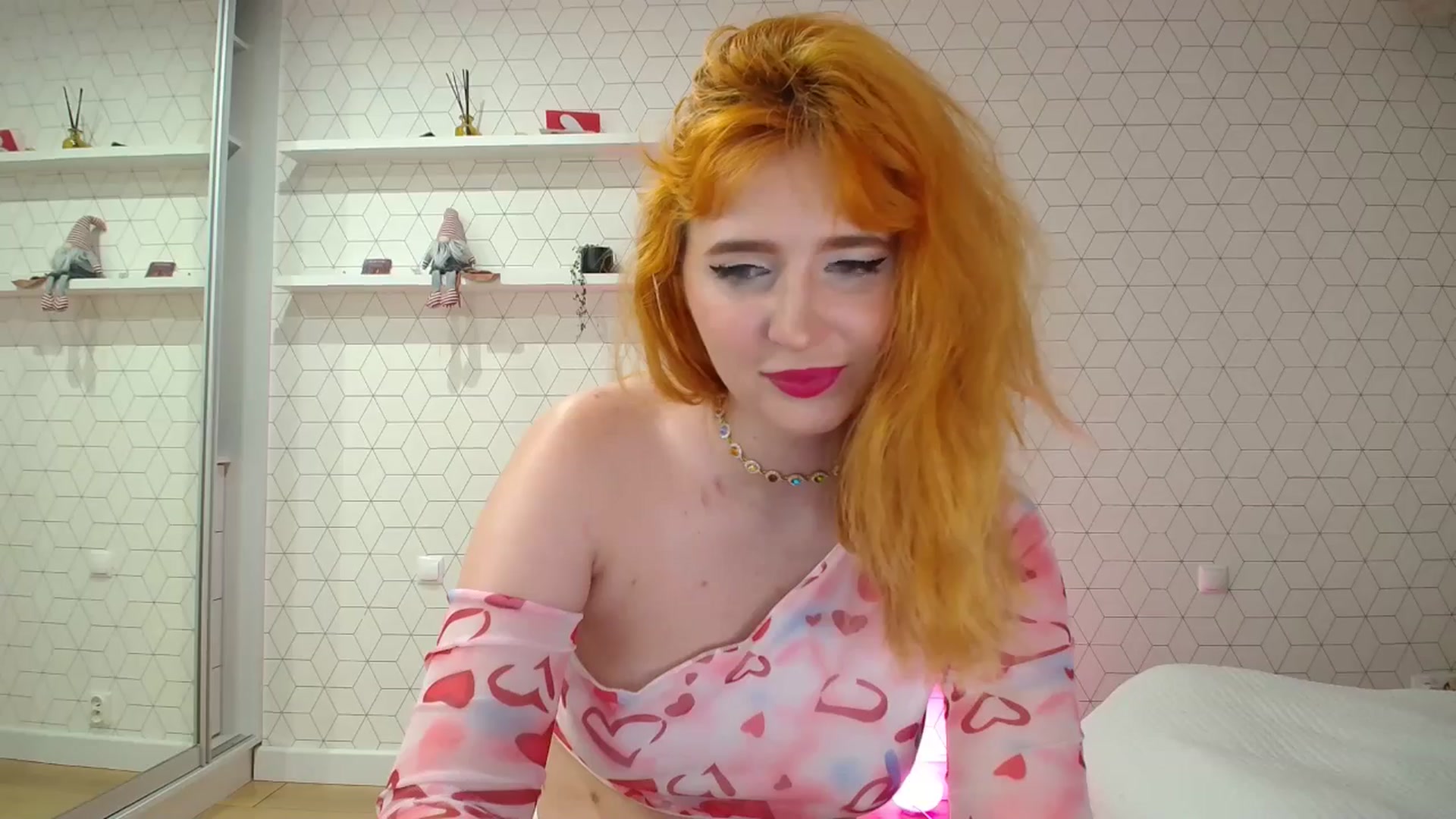 Gallery image thumbnail from KotisFoxy's myfreecams stream on, 07/09/2025, 20:31 image 7 of 20