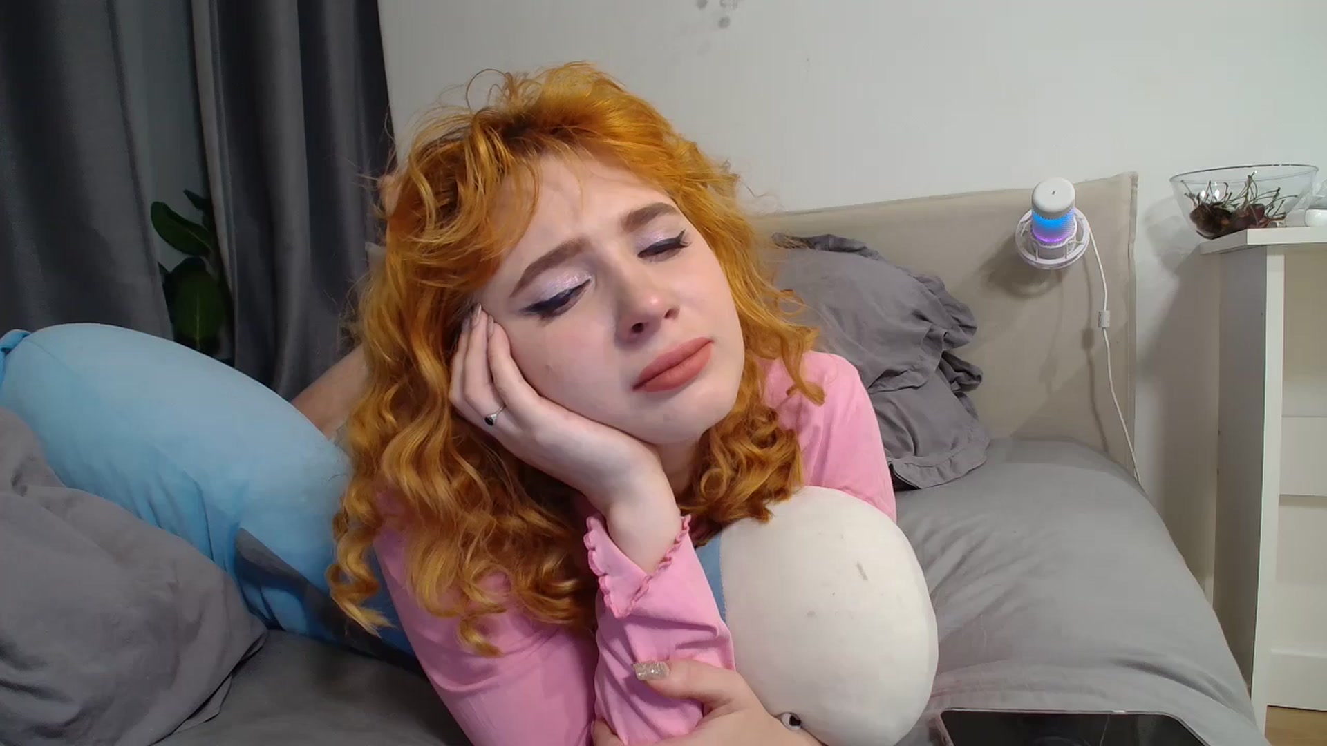 Gallery image thumbnail from KotisFoxy's myfreecams stream on, 07/17/2025, 22:06 image 14 of 20