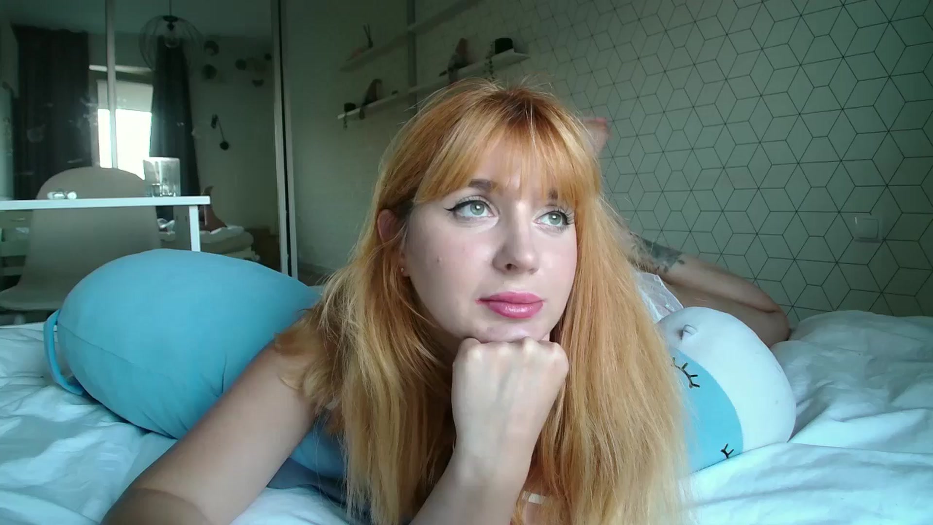 Gallery image thumbnail from KotisFoxy's myfreecams stream on, 08/14/2025, 18:10 image 9 of 20