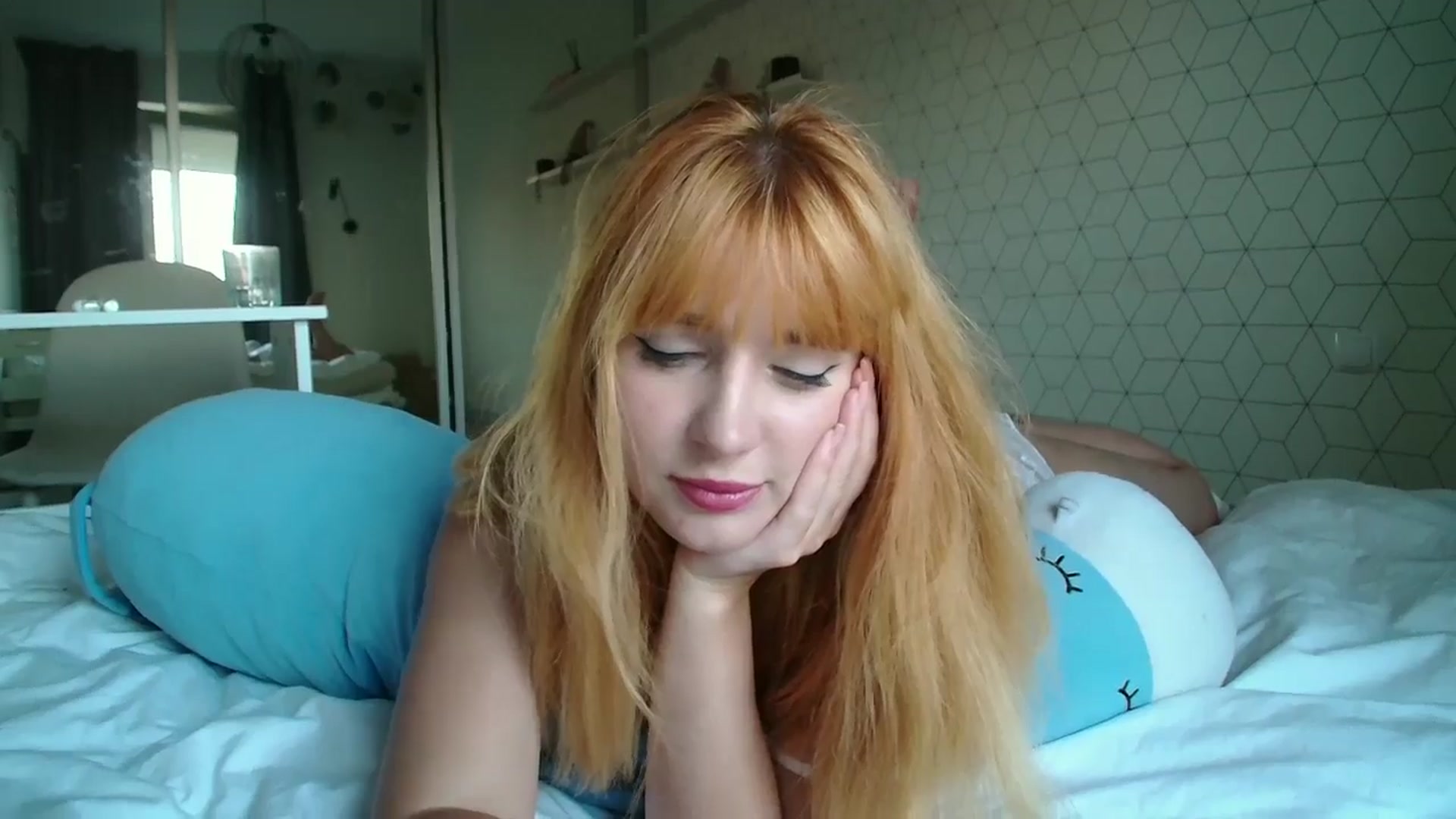 Gallery image thumbnail from KotisFoxy's myfreecams stream on, 08/14/2025, 18:10 image 7 of 20