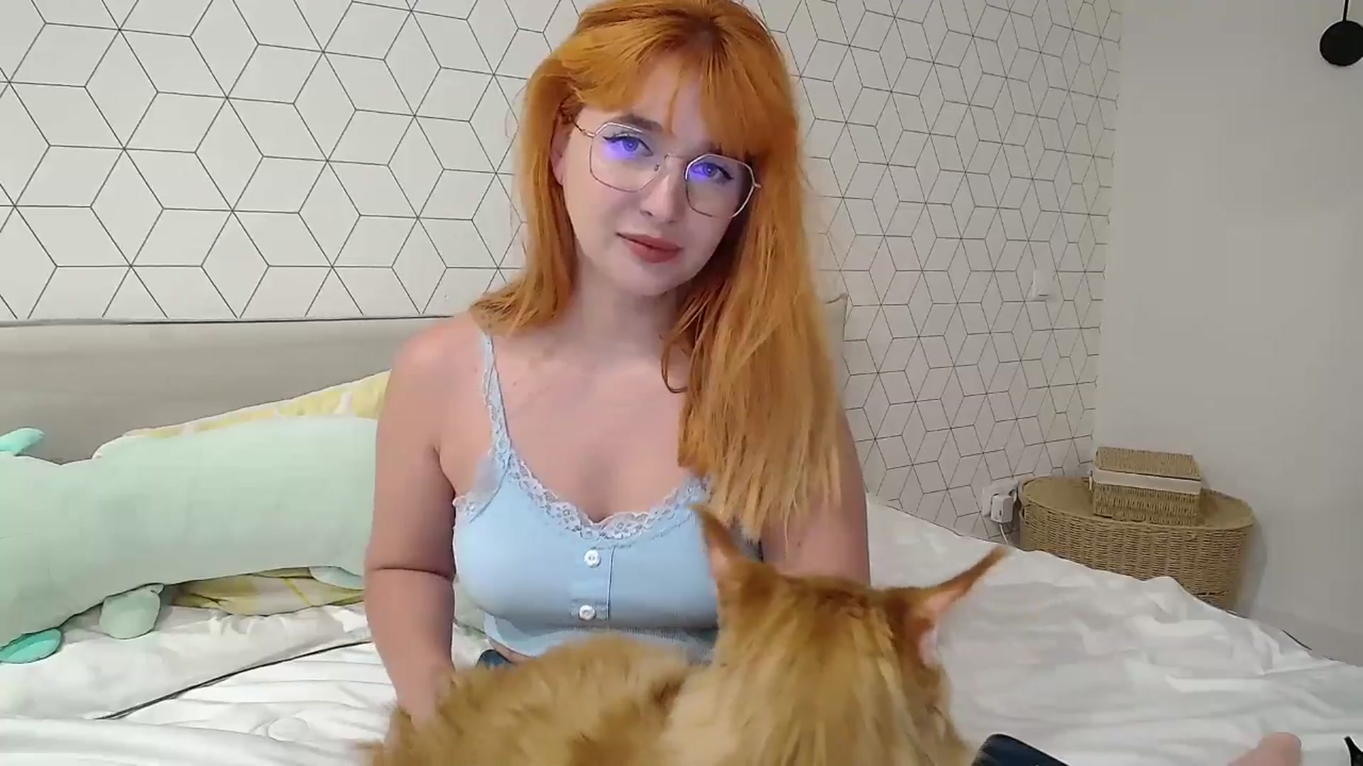 Gallery image thumbnail from KotisFoxy's myfreecams stream on, 09/10/2025, 23:14 image 2 of 20
