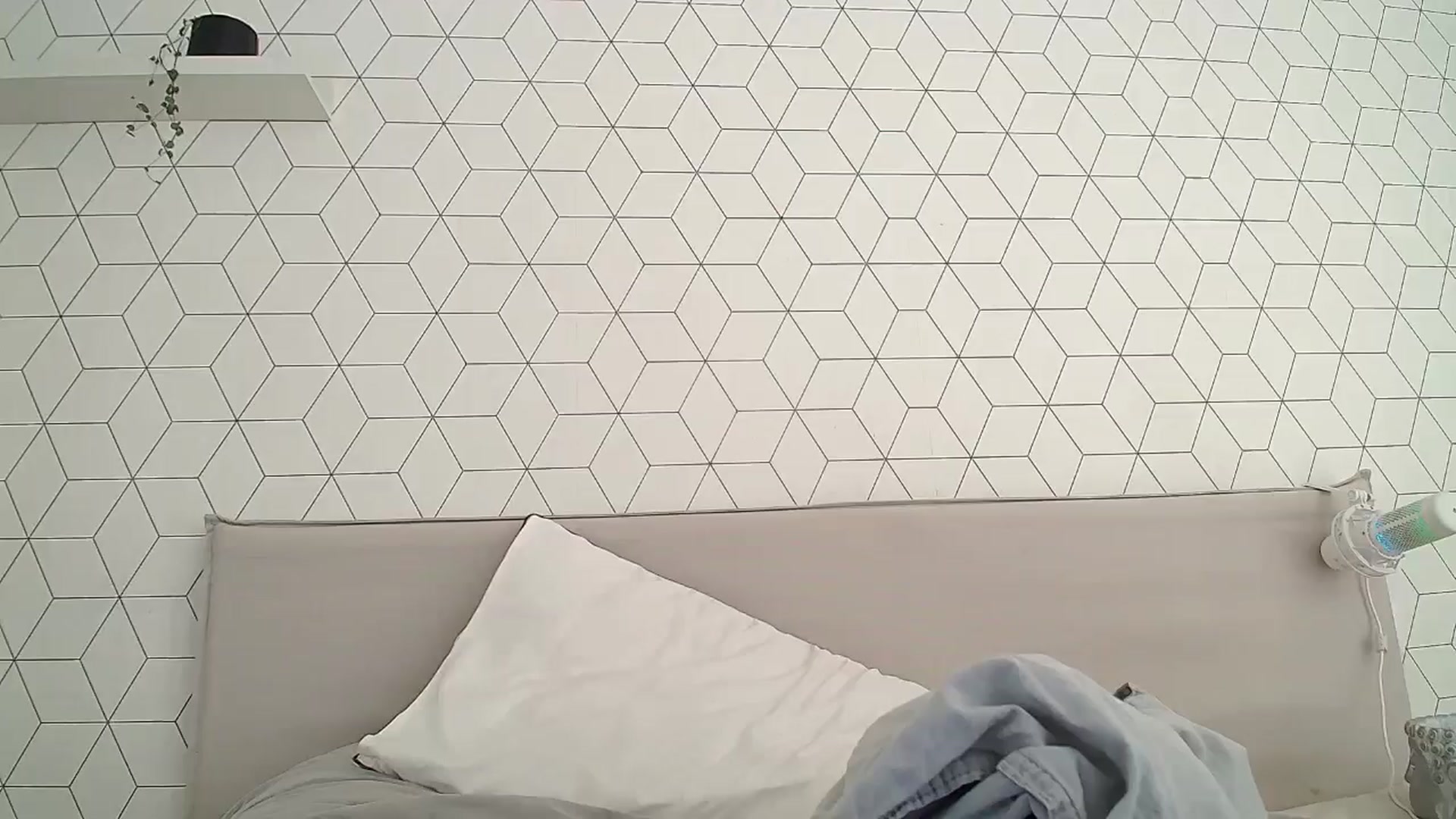 Gallery image thumbnail from KotisFoxy's myfreecams stream on, 09/24/2025, 09:35 image 14 of 20