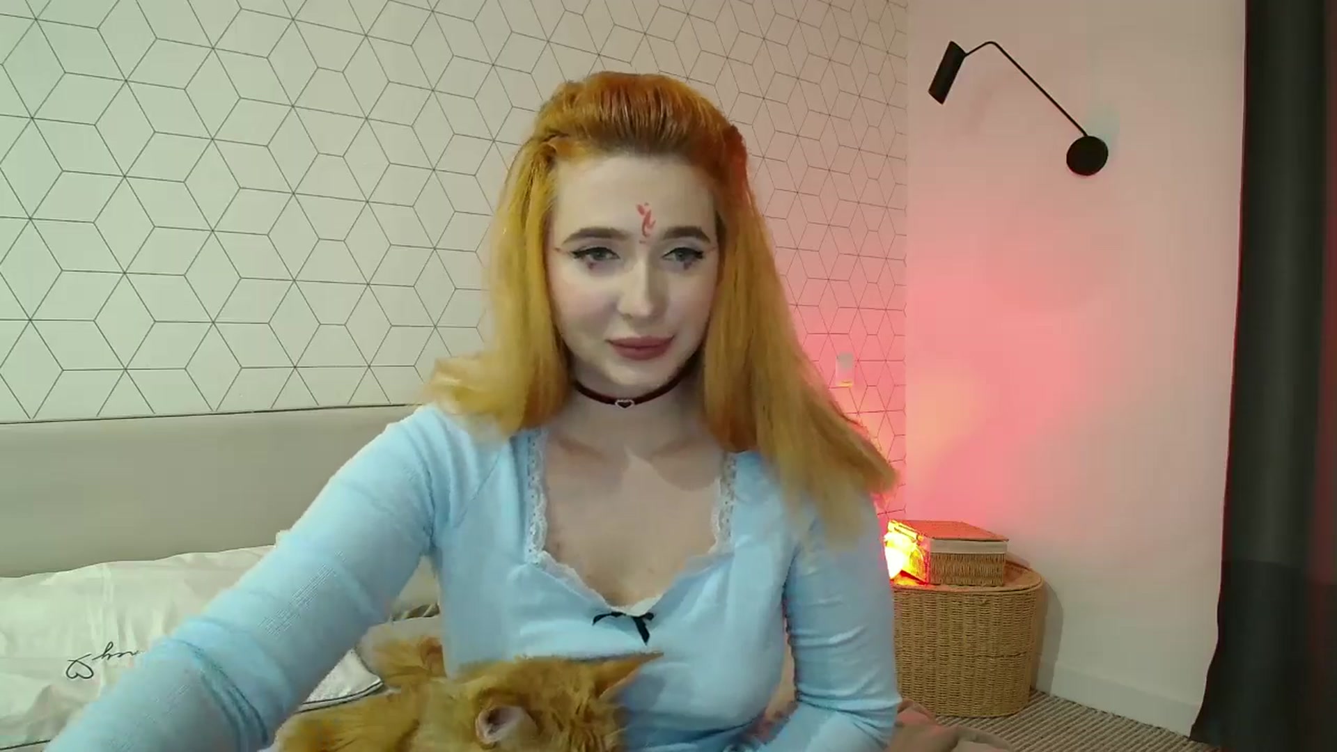 Gallery image thumbnail from KotisFoxy's myfreecams stream on, 09/25/2025, 18:11 image 6 of 20