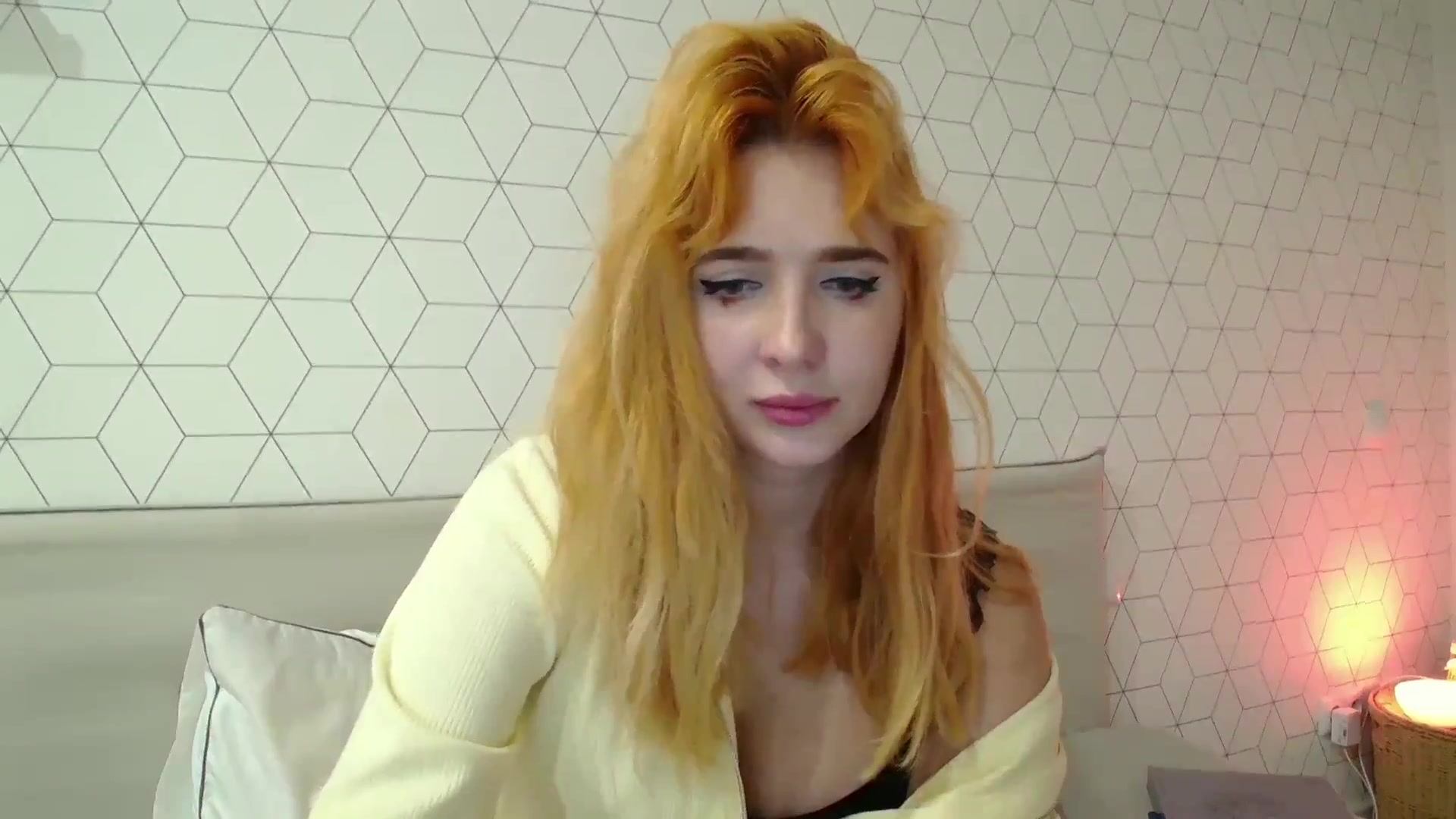 Gallery image thumbnail from KotisFoxy's myfreecams stream on, 09/28/2025, 17:31 image 18 of 20