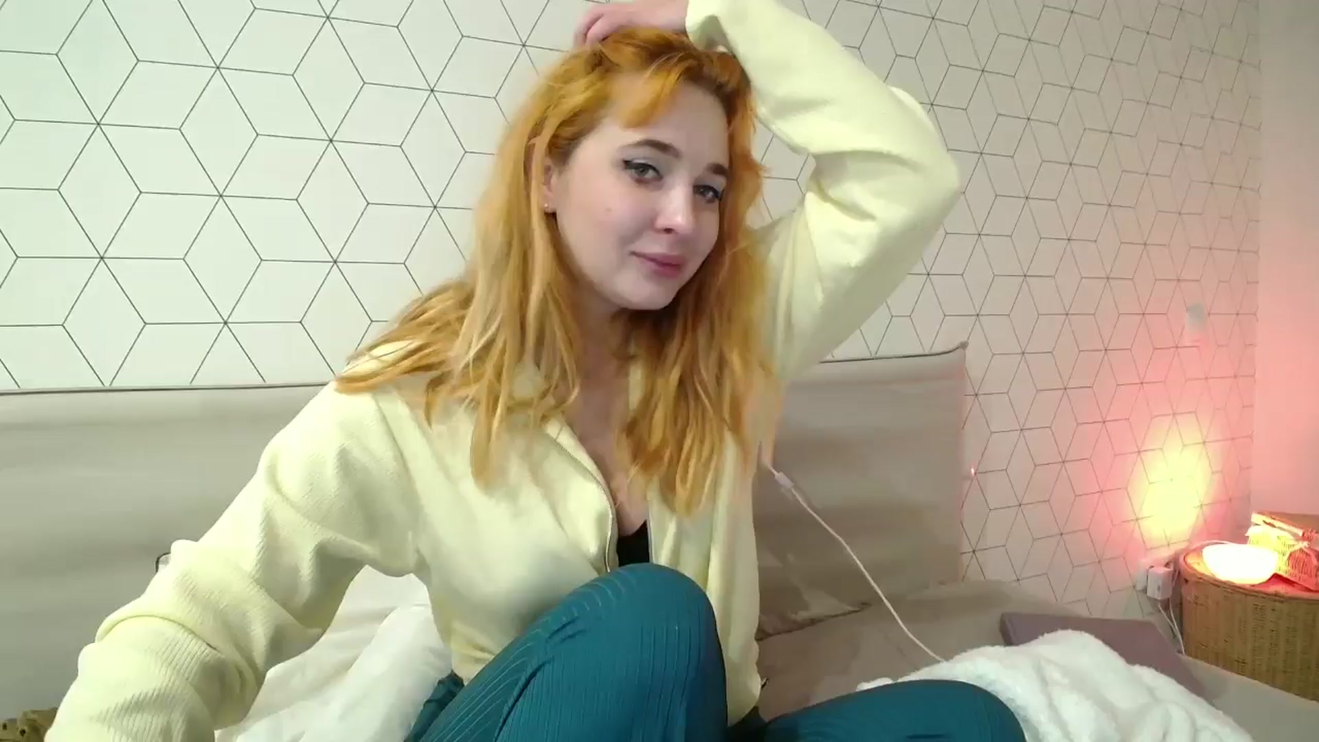 Gallery image thumbnail from KotisFoxy's myfreecams stream on, 09/29/2025, 02:36 image 1 of 20