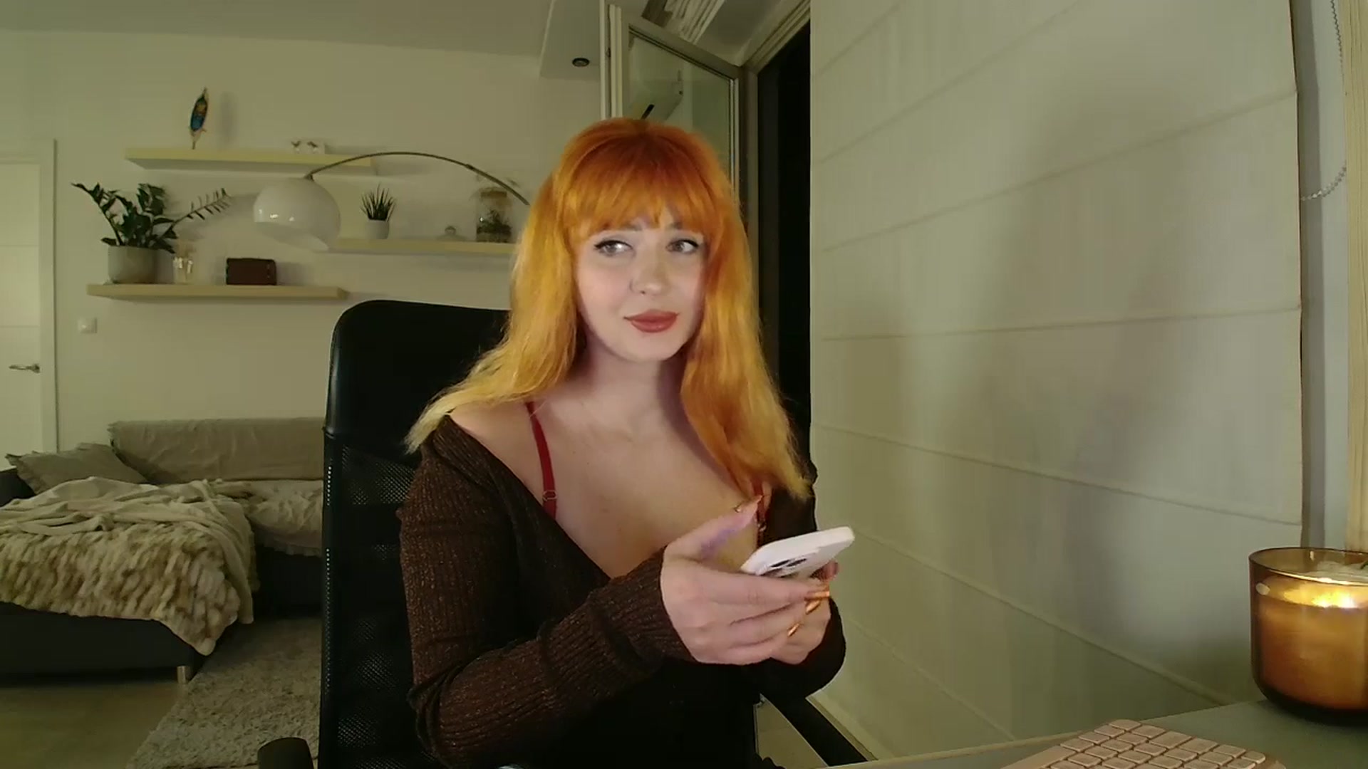 Gallery image thumbnail from KotisFoxy's myfreecams stream on, 10/07/2025, 24:00 image 10 of 20