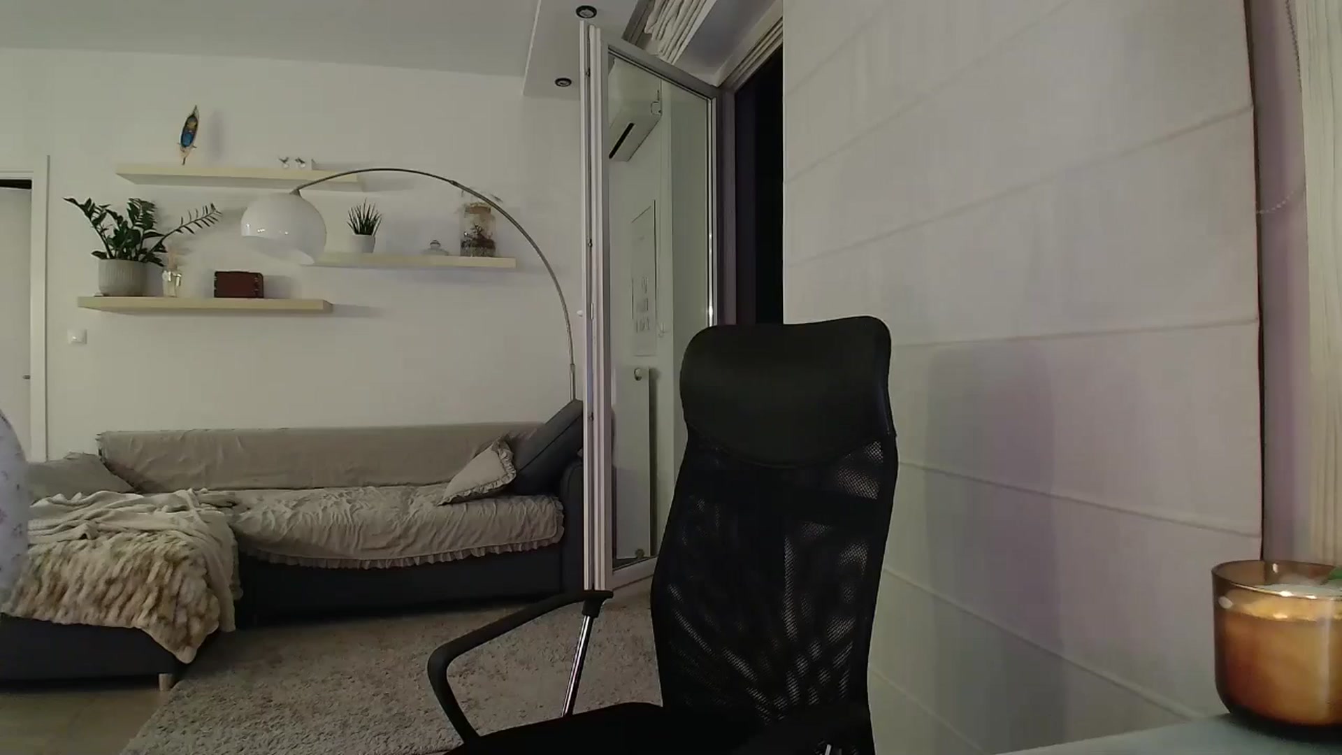 Gallery image thumbnail from KotisFoxy's myfreecams stream on, 10/07/2025, 03:16 image 5 of 20