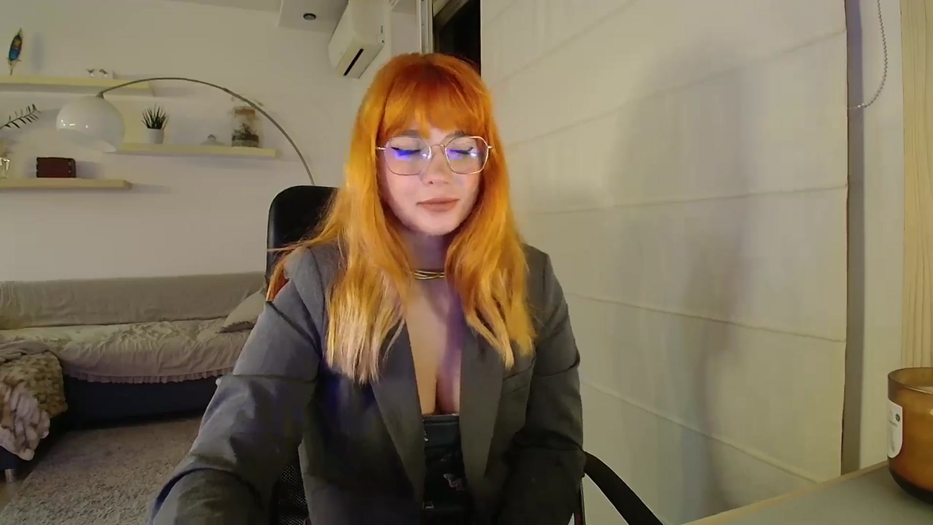 Gallery image thumbnail from KotisFoxy's myfreecams stream on, 10/08/2025, 03:16 image 15 of 20