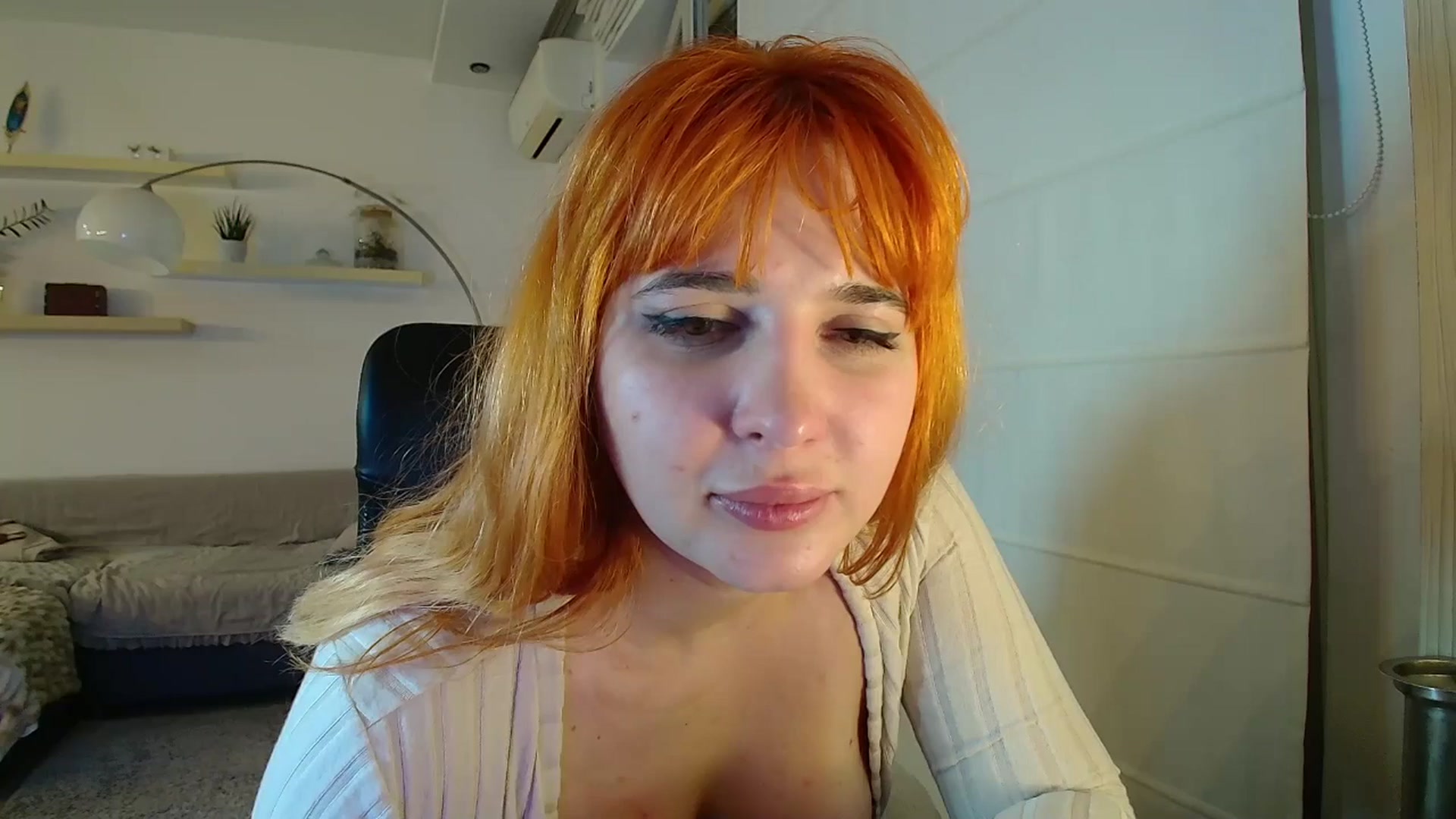 Gallery image thumbnail from KotisFoxy's myfreecams stream on, 10/08/2025, 22:58 image 10 of 20