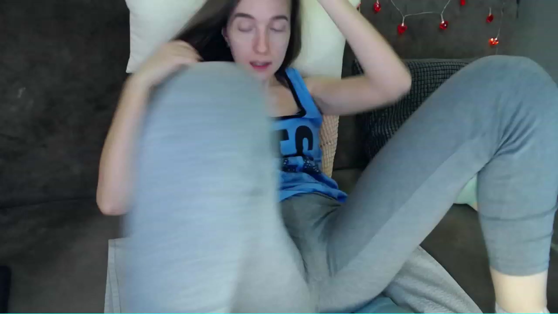 Gallery image thumbnail from Kozerog20's myfreecams stream on, 03/01/2023, 15:28 image 16 of 20